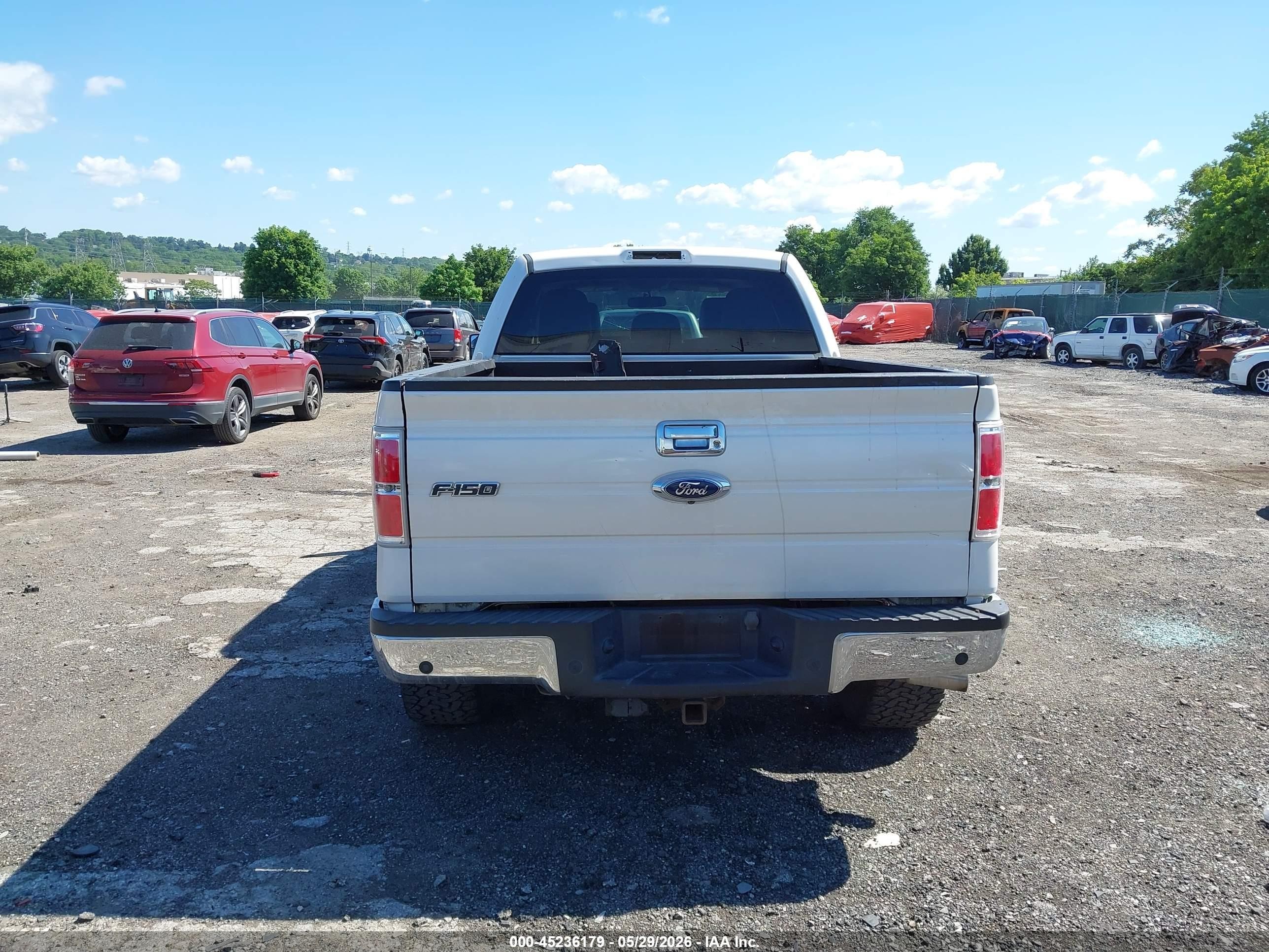 2012 Ford F-150 Lariat White vin: 1FTFW1ET1CFB40139