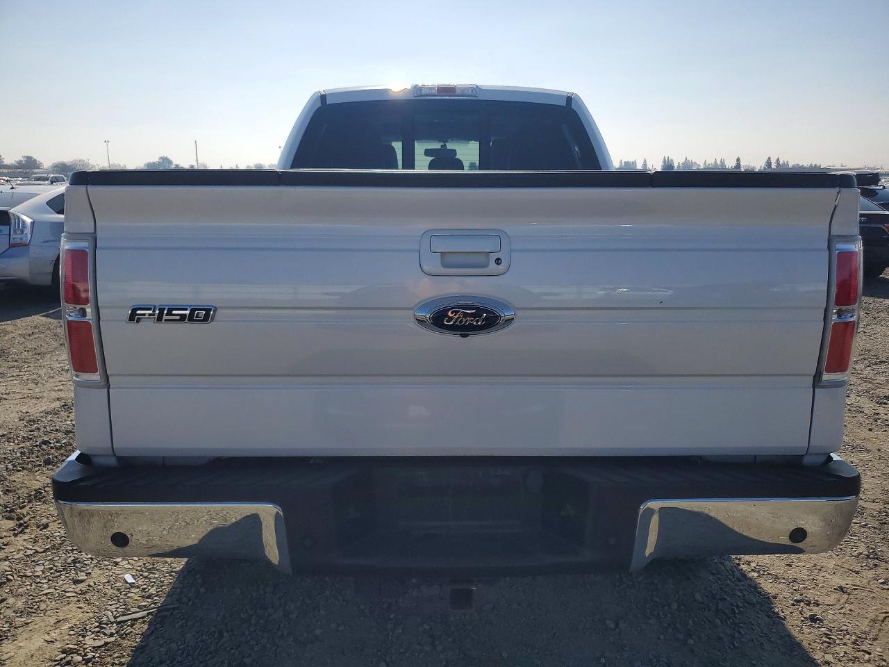 2013 Ford F150 Supercrew White vin: 1FTFW1ET1DFB83610