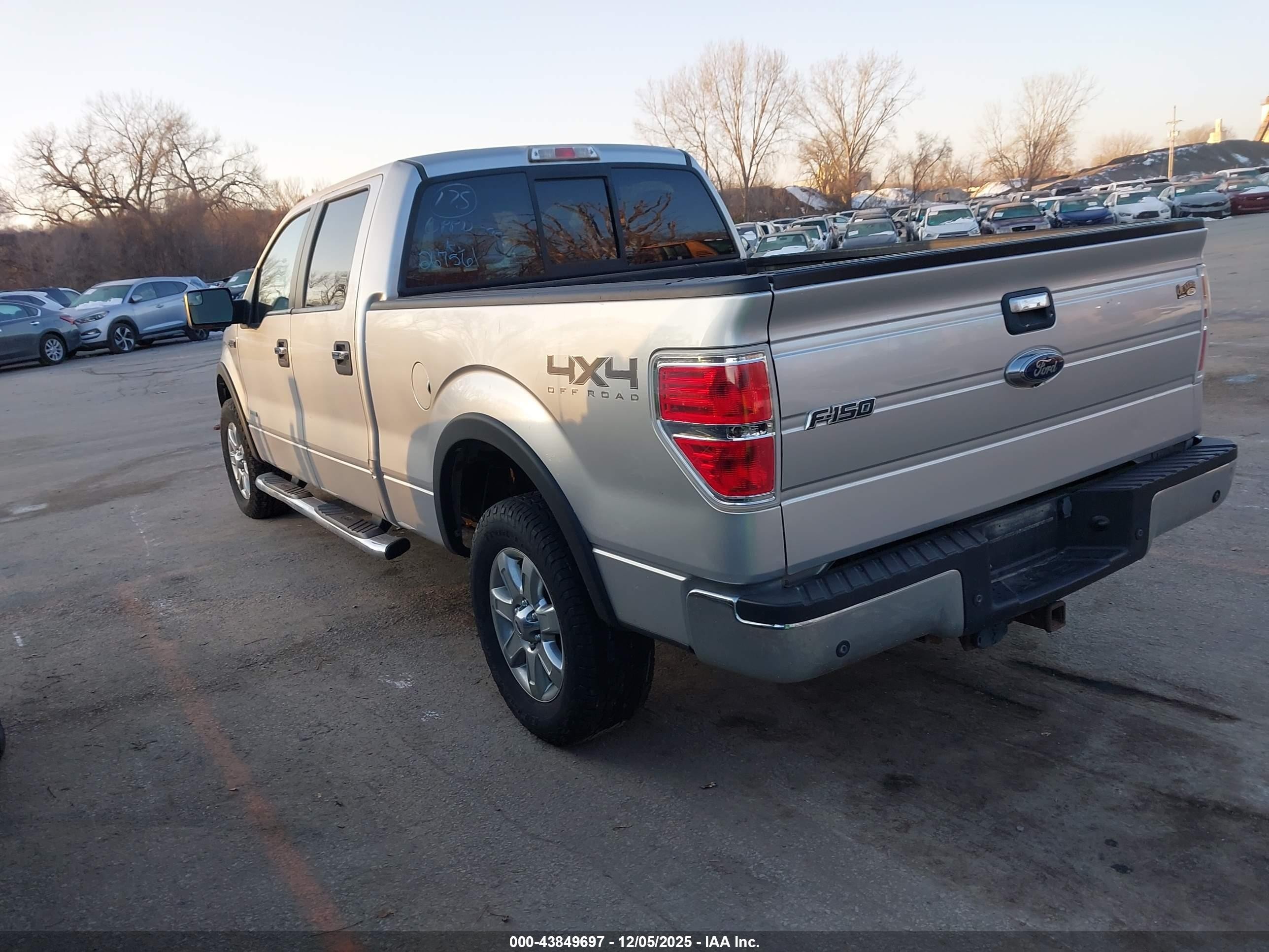 2014 Ford F-150 Xlt Серебряный vin: 1FTFW1ET1EFC74717