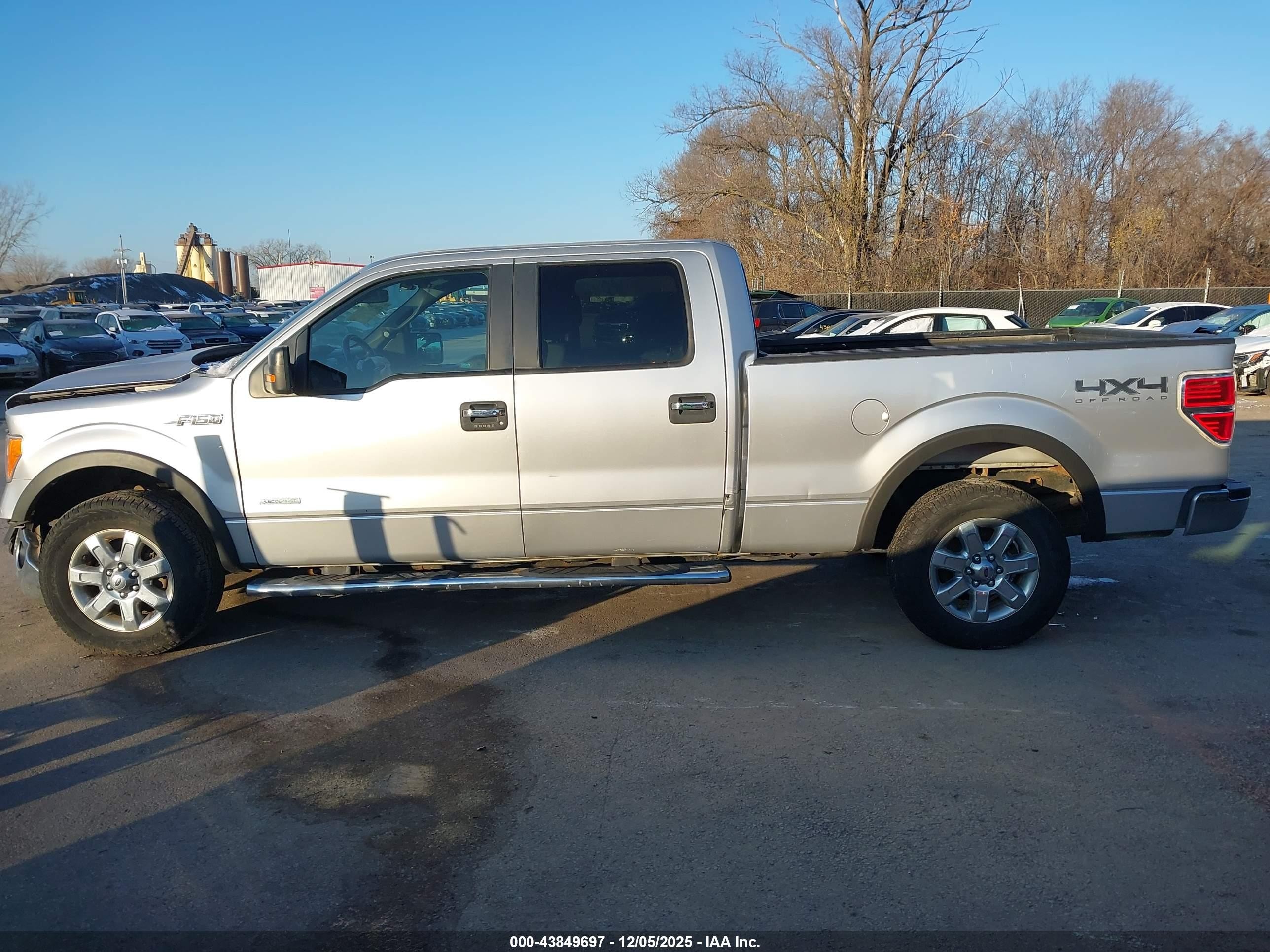 2014 Ford F-150 Xlt Серебряный vin: 1FTFW1ET1EFC74717
