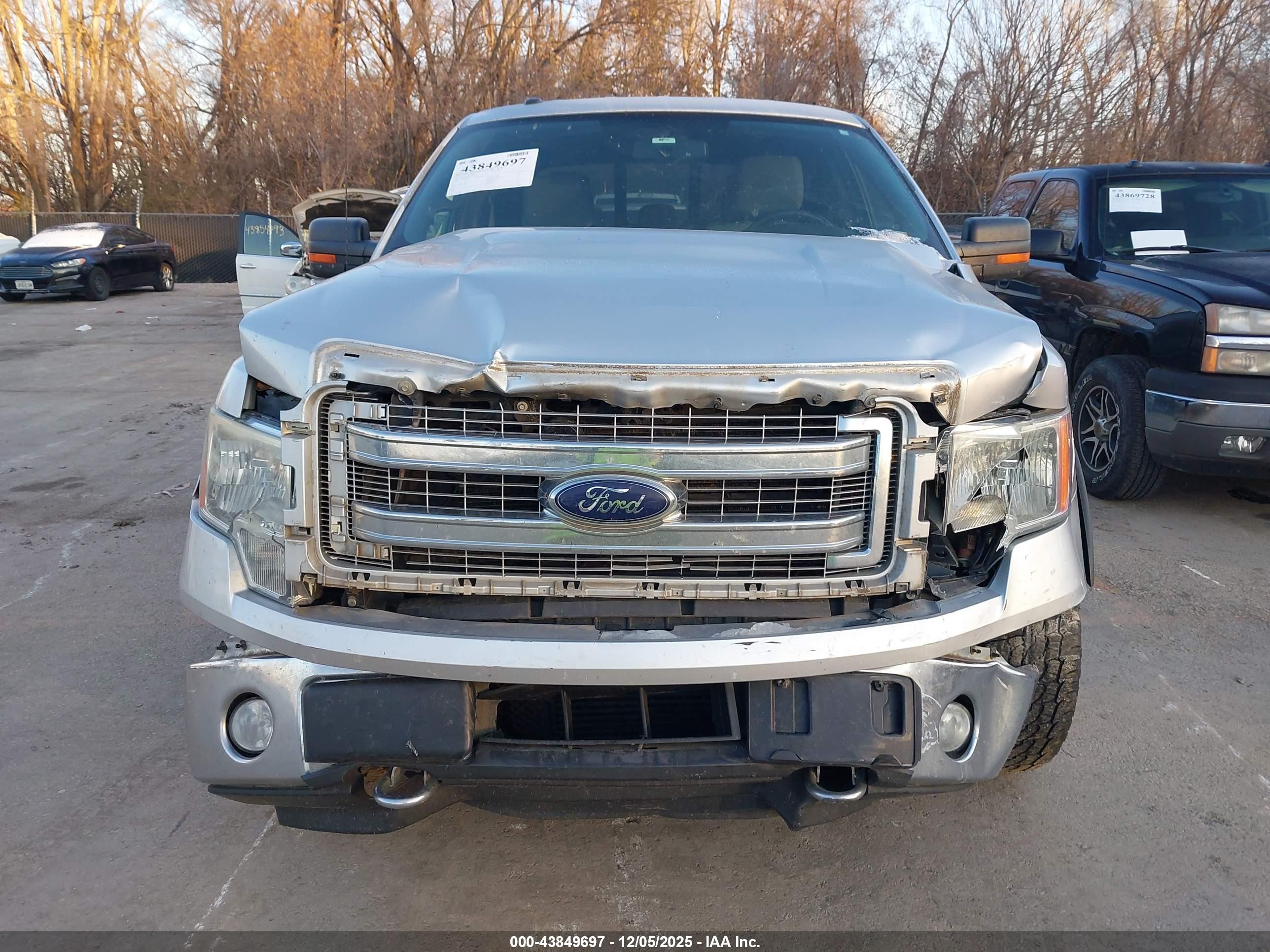 2014 Ford F-150 Xlt Серебряный vin: 1FTFW1ET1EFC74717