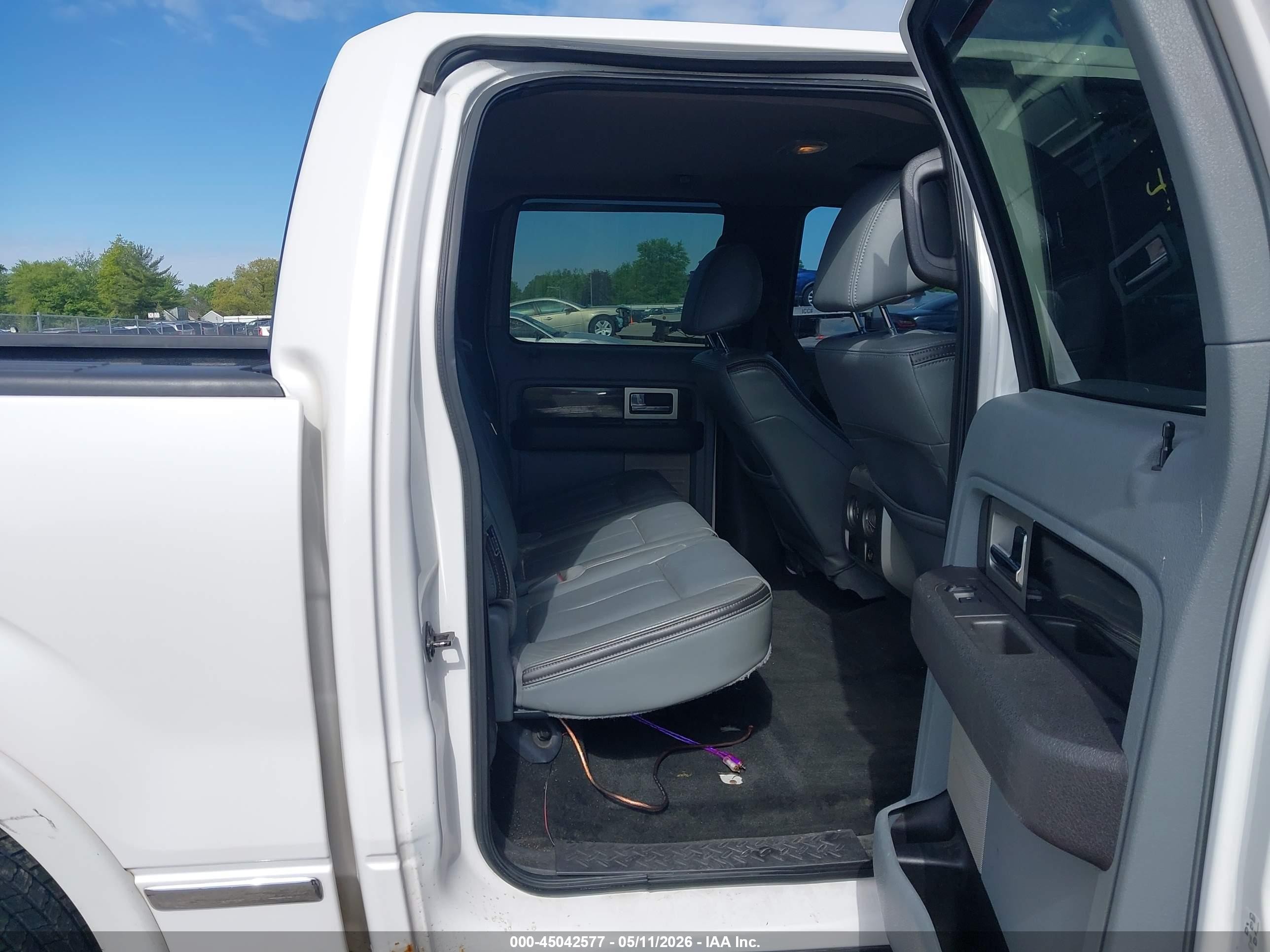 2011 Ford F-150 Platinum Белый vin: 1FTFW1ET2BFA84114