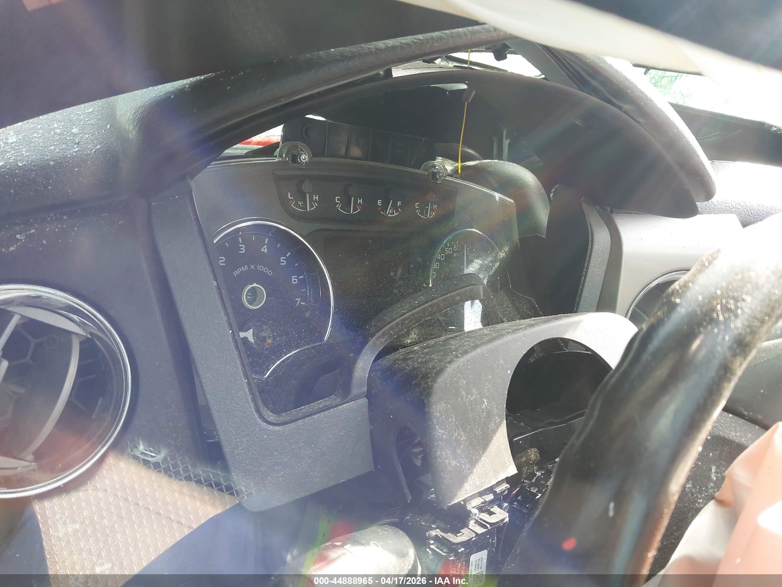 2011 Ford F-150 Xlt Красный vin: 1FTFW1ET2BFB57143