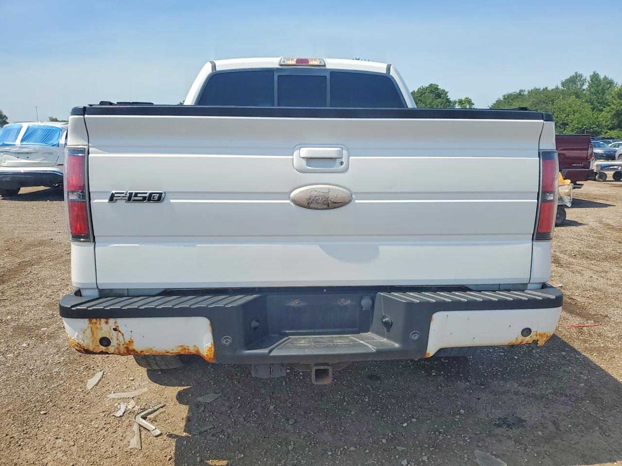 2011 Ford F150 Supercrew White vin: 1FTFW1ET2BFB64691