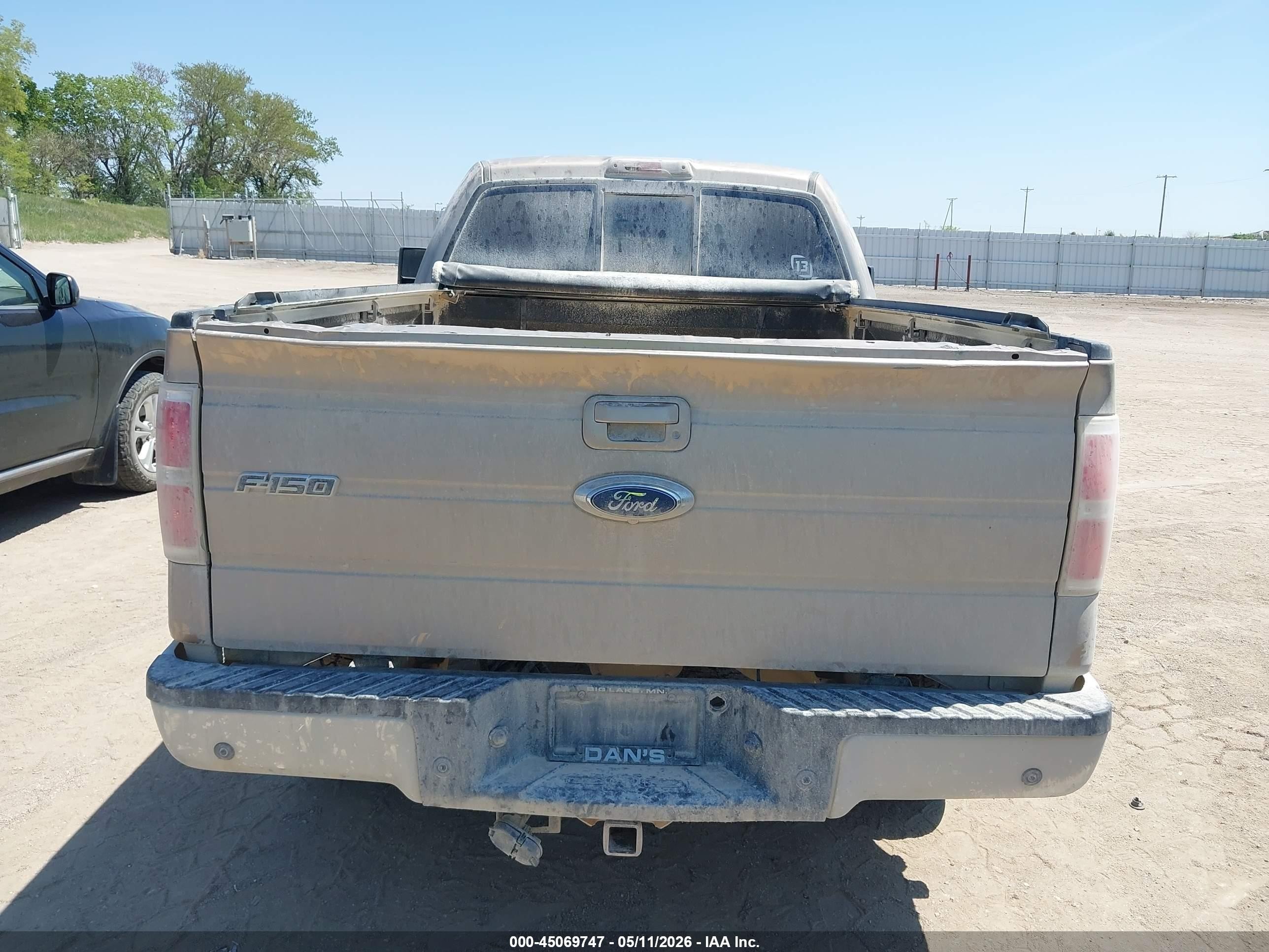 2012 Ford F-150 Lariat Beige vin: 1FTFW1ET2CFA25727
