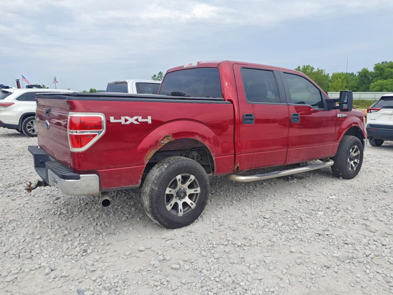2013 Ford F150 Red vin: 1FTFW1ET2DFA40181