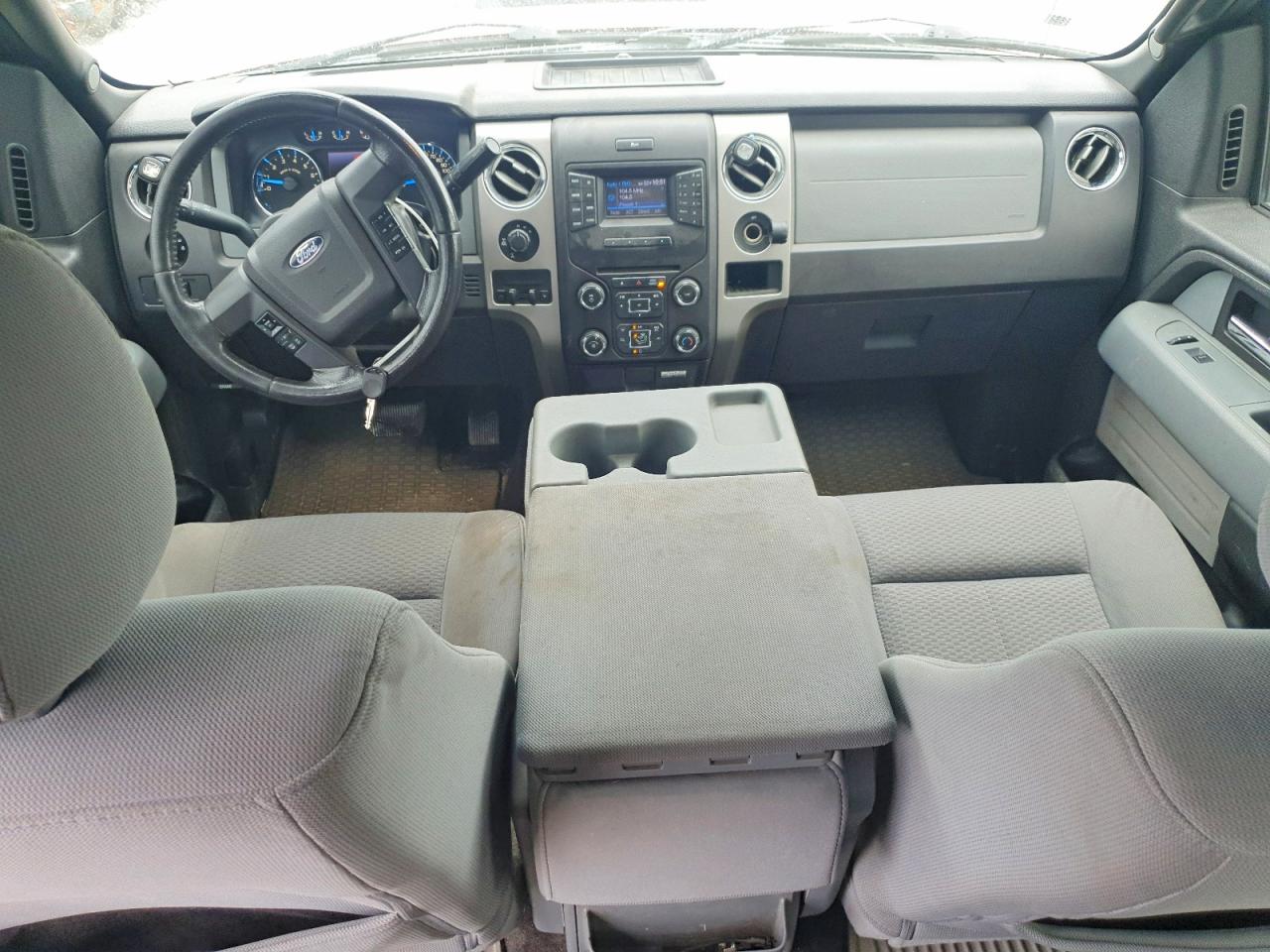 2013 Ford F150 Red vin: 1FTFW1ET2DFA40181