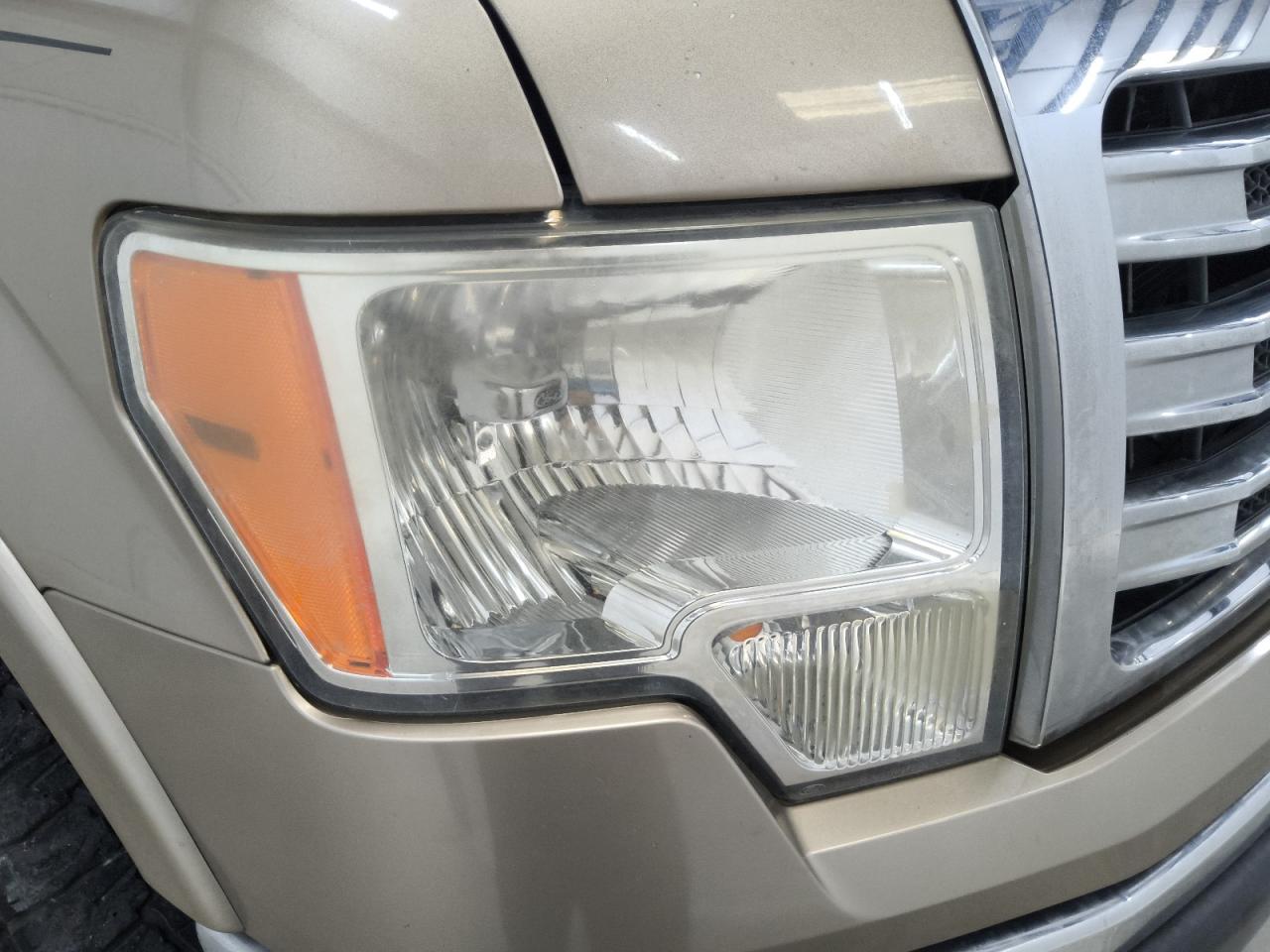 2013 Ford F150 Supercrew Золотой vin: 1FTFW1ET2DKE97614 Damage: Right Head Lamp, Faded, Repair Required