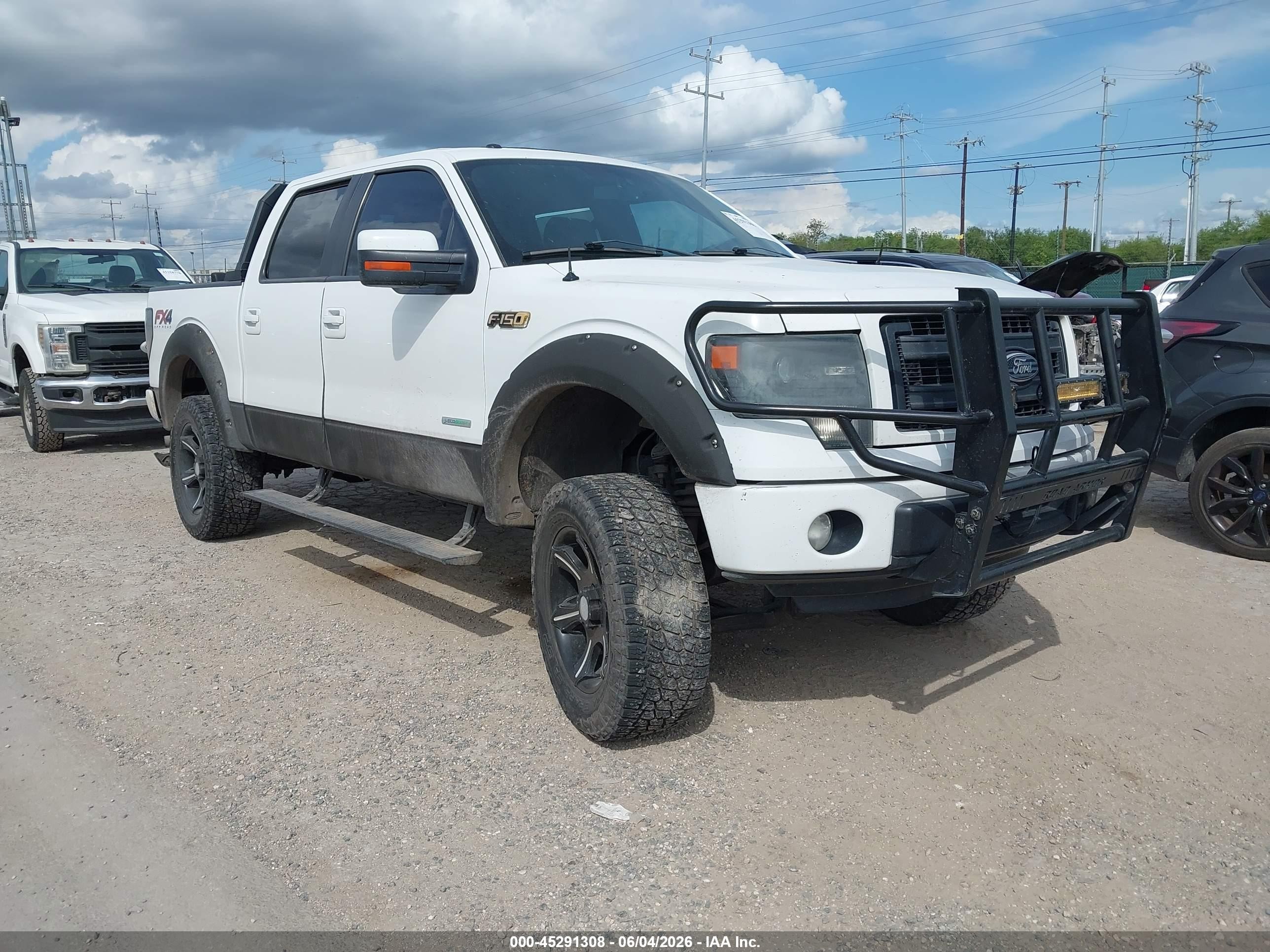 2014 Ford F-150 Fx4 White vin: 1FTFW1ET2EKD24869
