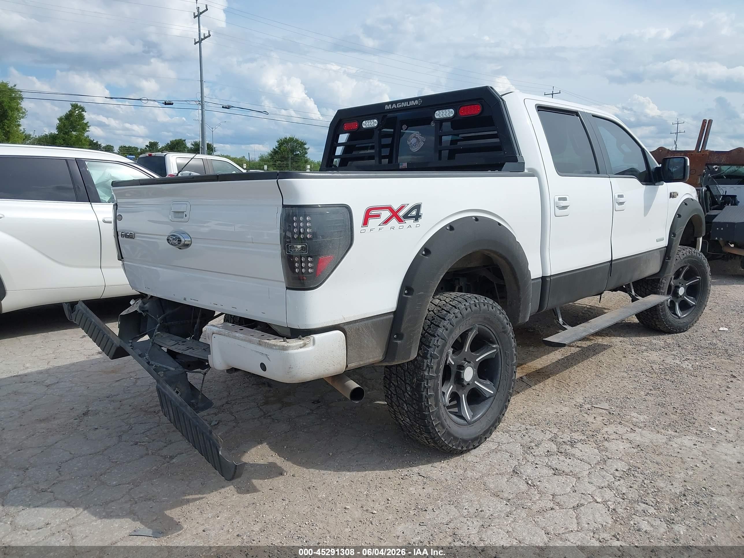 2014 Ford F-150 Fx4 White vin: 1FTFW1ET2EKD24869