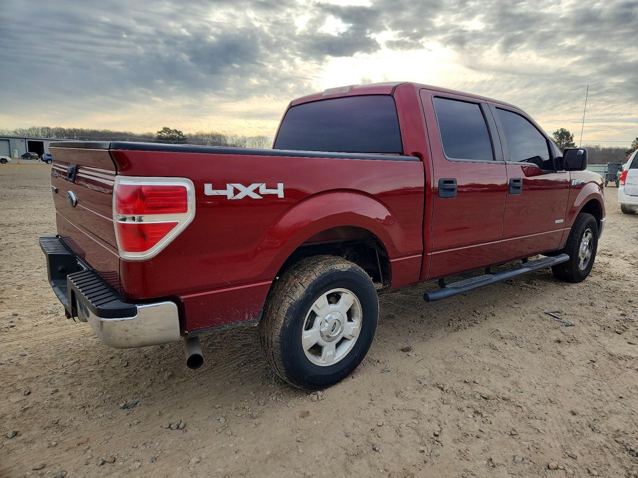 2014 Ford F150 Supercrew Red vin: 1FTFW1ET2EKE65568