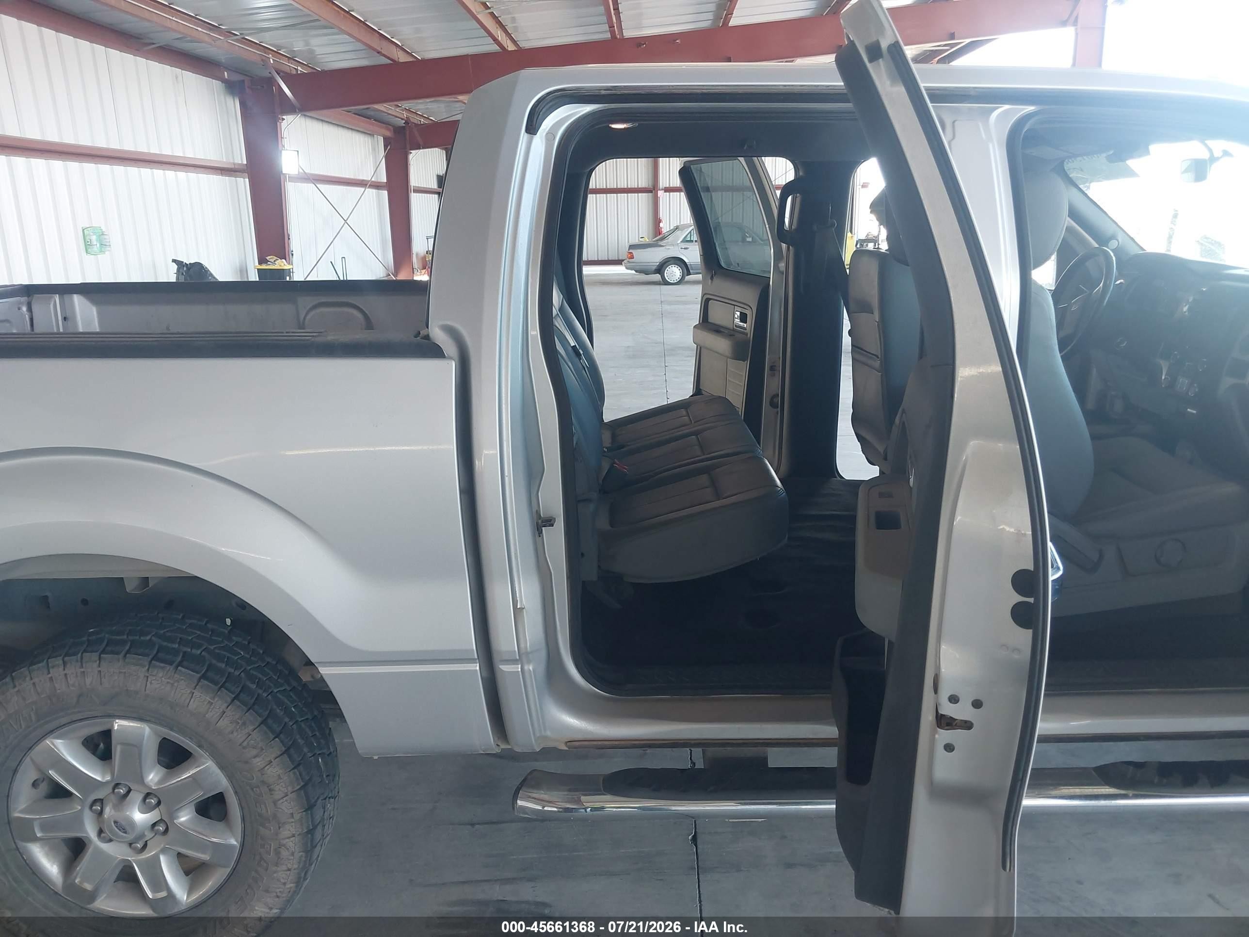 2014 Ford F-150 Xlt Silver vin: 1FTFW1ET2EKF39152