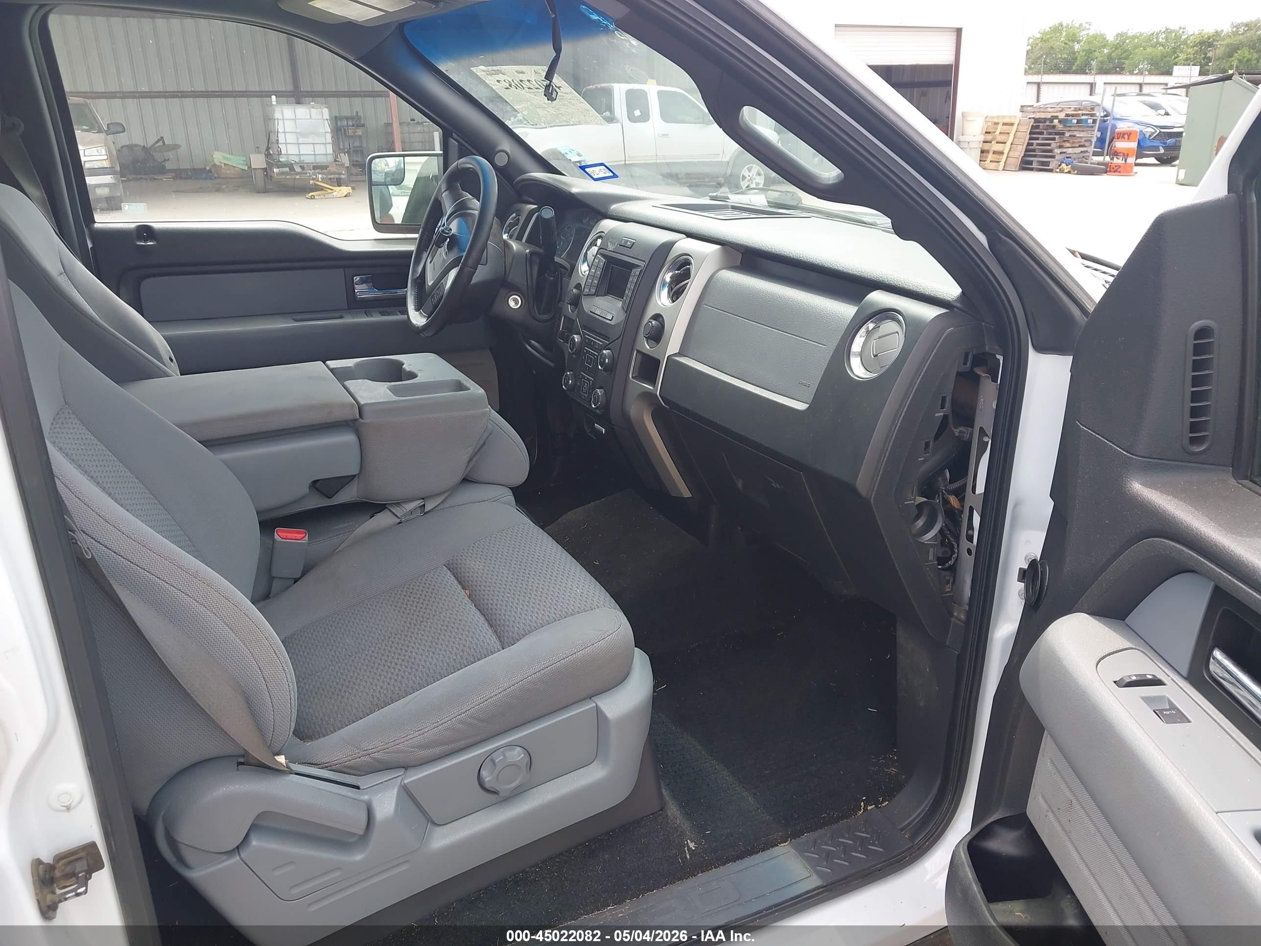 2014 Ford F-150 Xlt White vin: 1FTFW1ET2EKF95575