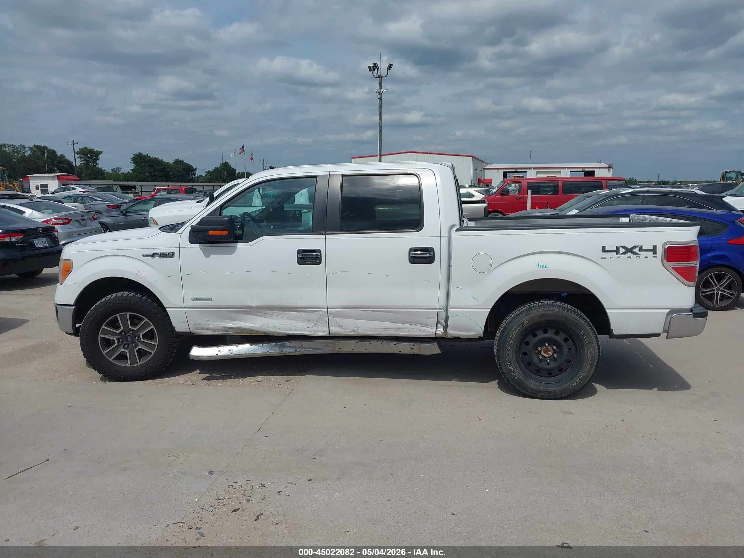 2014 Ford F-150 Xlt White vin: 1FTFW1ET2EKF95575
