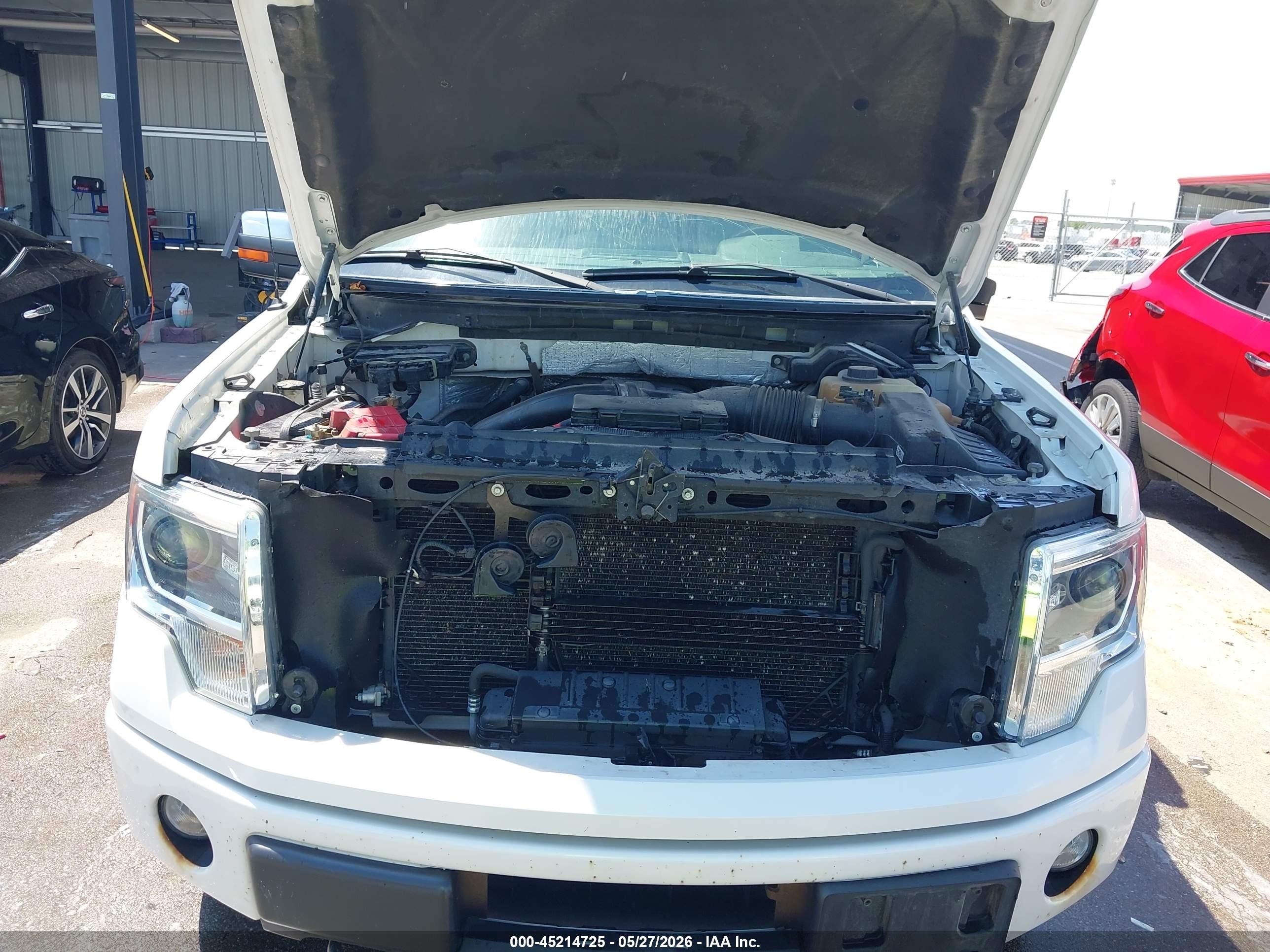 2013 Ford F-150 Platinum White vin: 1FTFW1ET3DFB37728