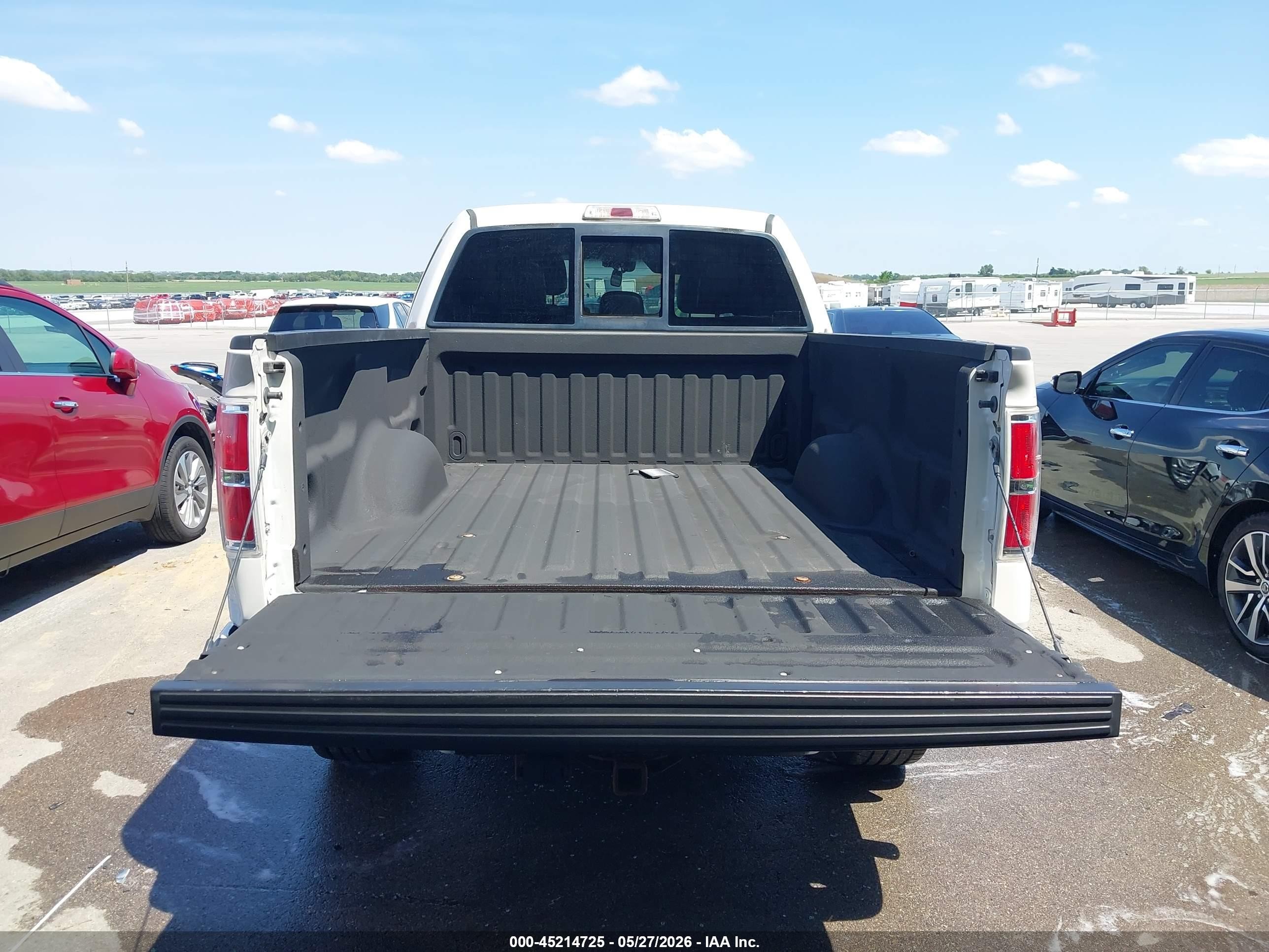 2013 Ford F-150 Platinum White vin: 1FTFW1ET3DFB37728