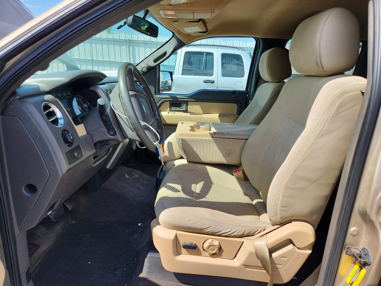 2013 Ford F150 Supercrew Tan vin: 1FTFW1ET3DFC60610