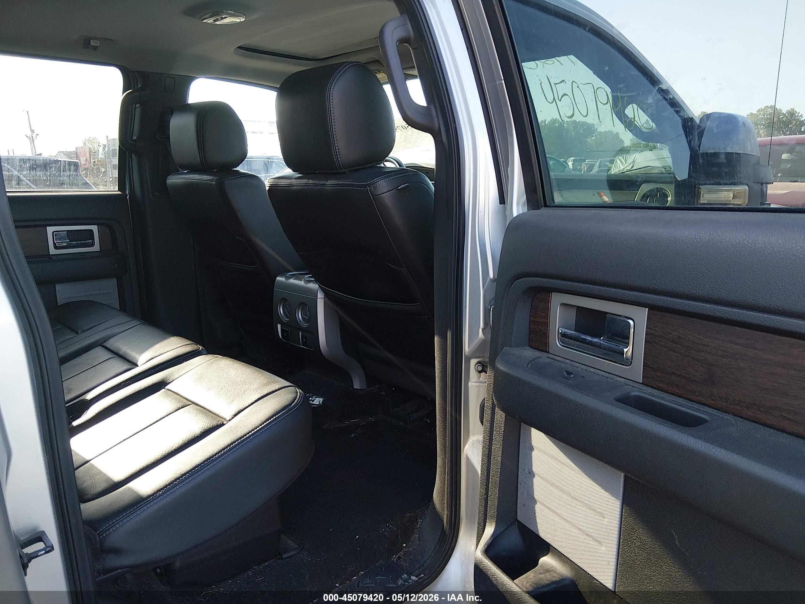2014 Ford F-150 Lariat Silver vin: 1FTFW1ET3EFC98288