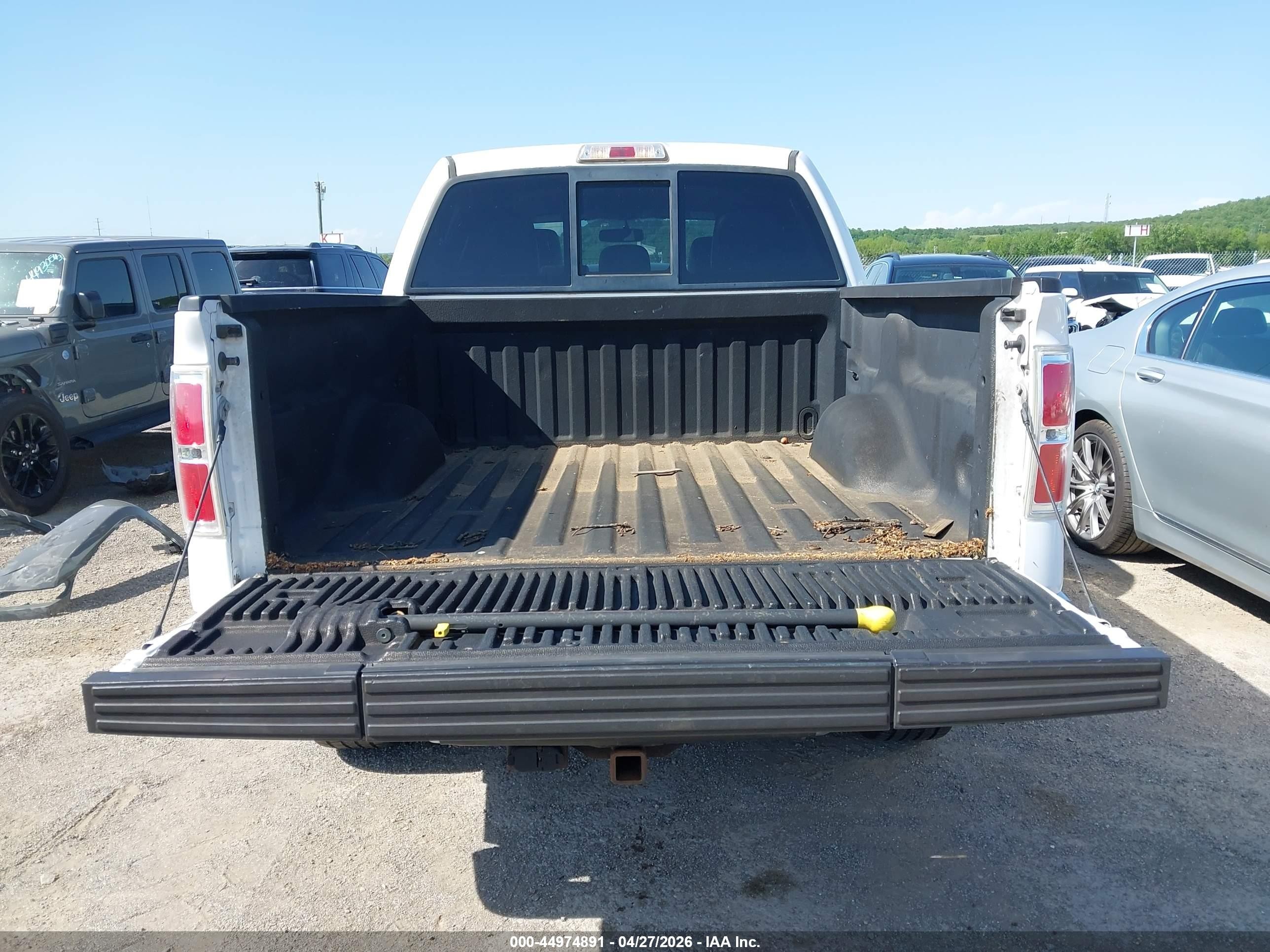 2014 Ford F-150 Lariat White vin: 1FTFW1ET3EKF38995