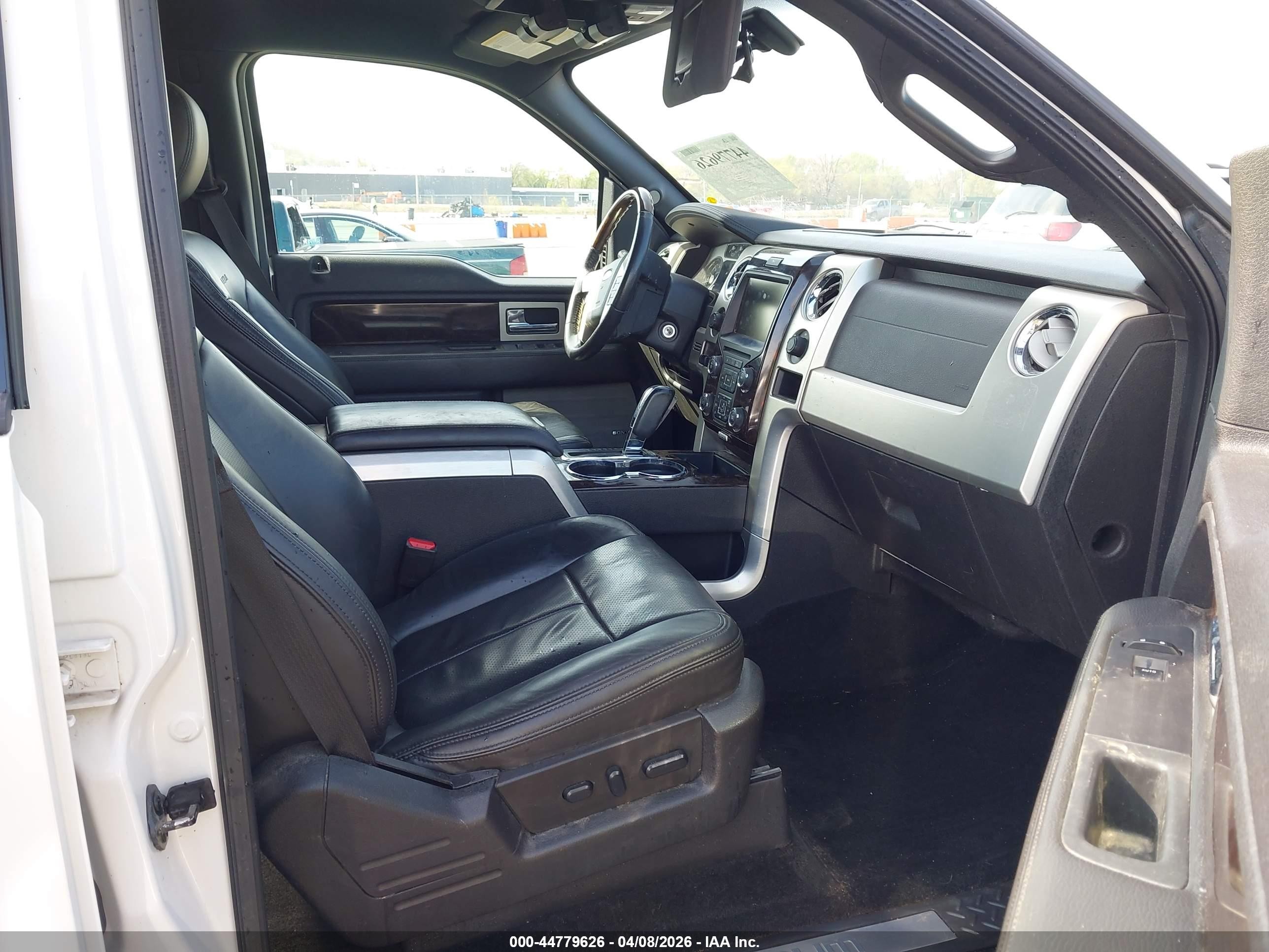 2013 Ford F-150 Platinum White vin: 1FTFW1ET4DFE04648