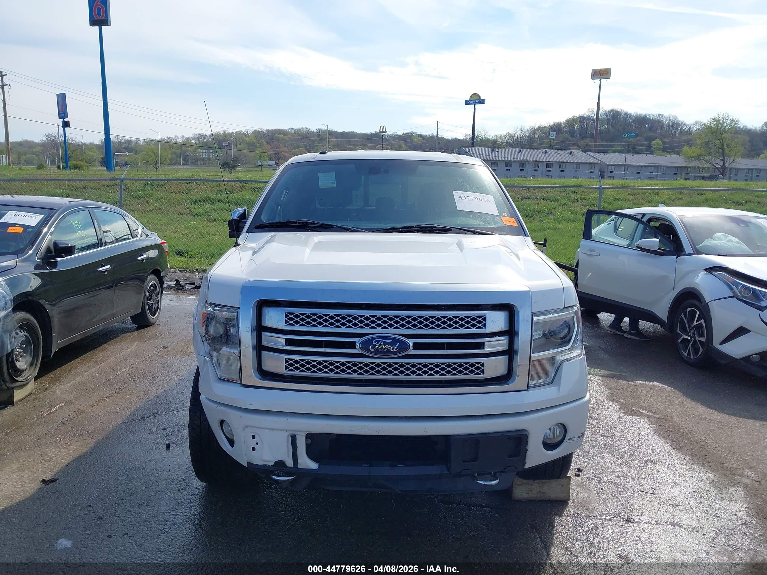 2013 Ford F-150 Platinum White vin: 1FTFW1ET4DFE04648