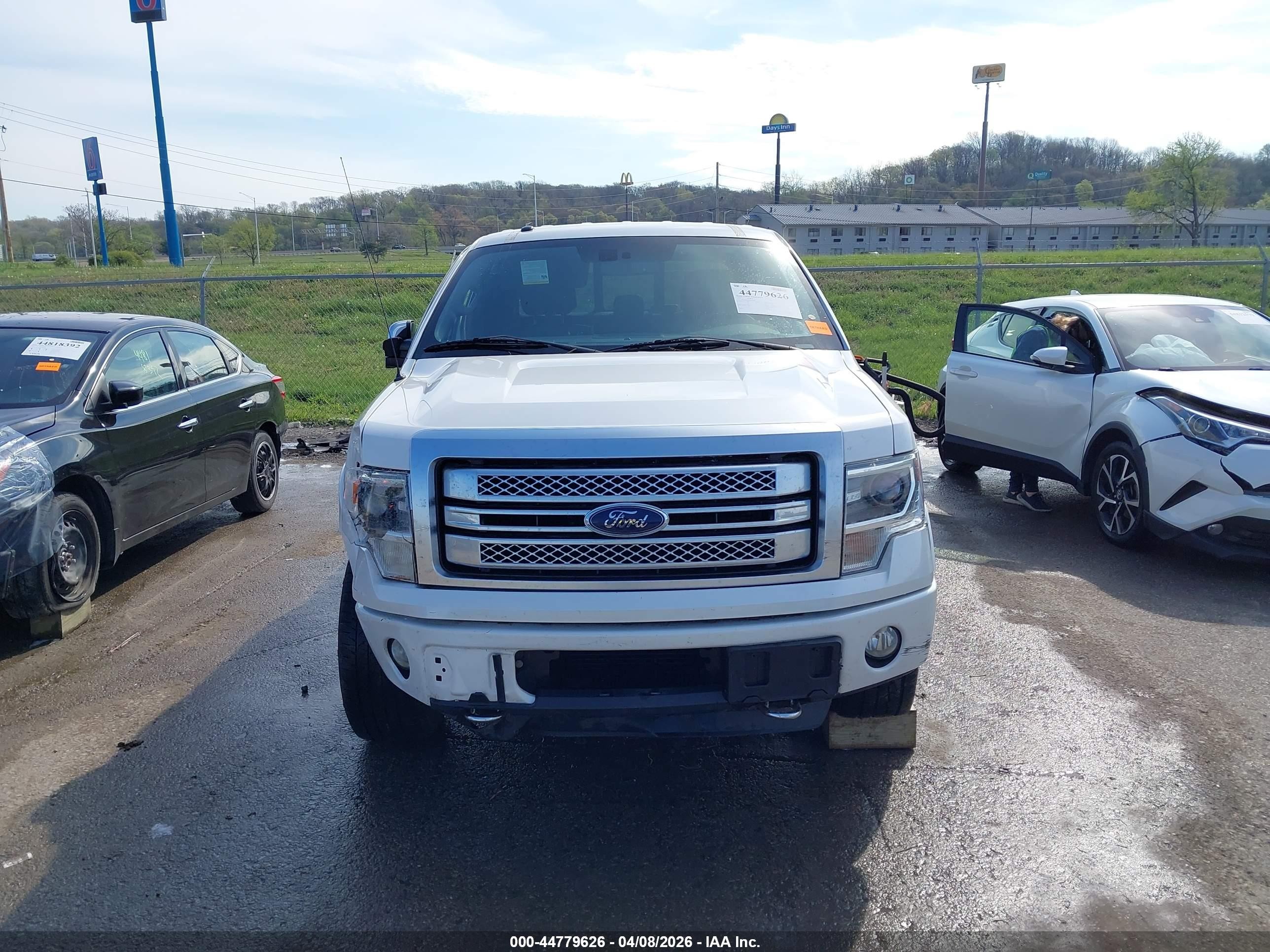 2013 Ford F-150 Platinum White vin: 1FTFW1ET4DFE04648