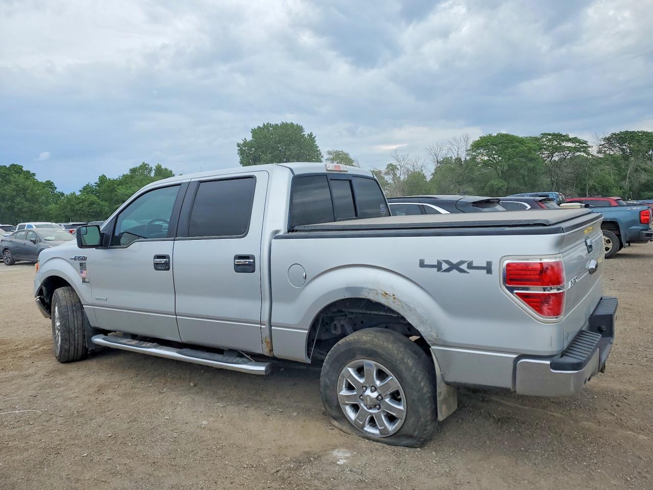 2013 Ford F150 Supercrew Серебряный vin: 1FTFW1ET4DKD89690