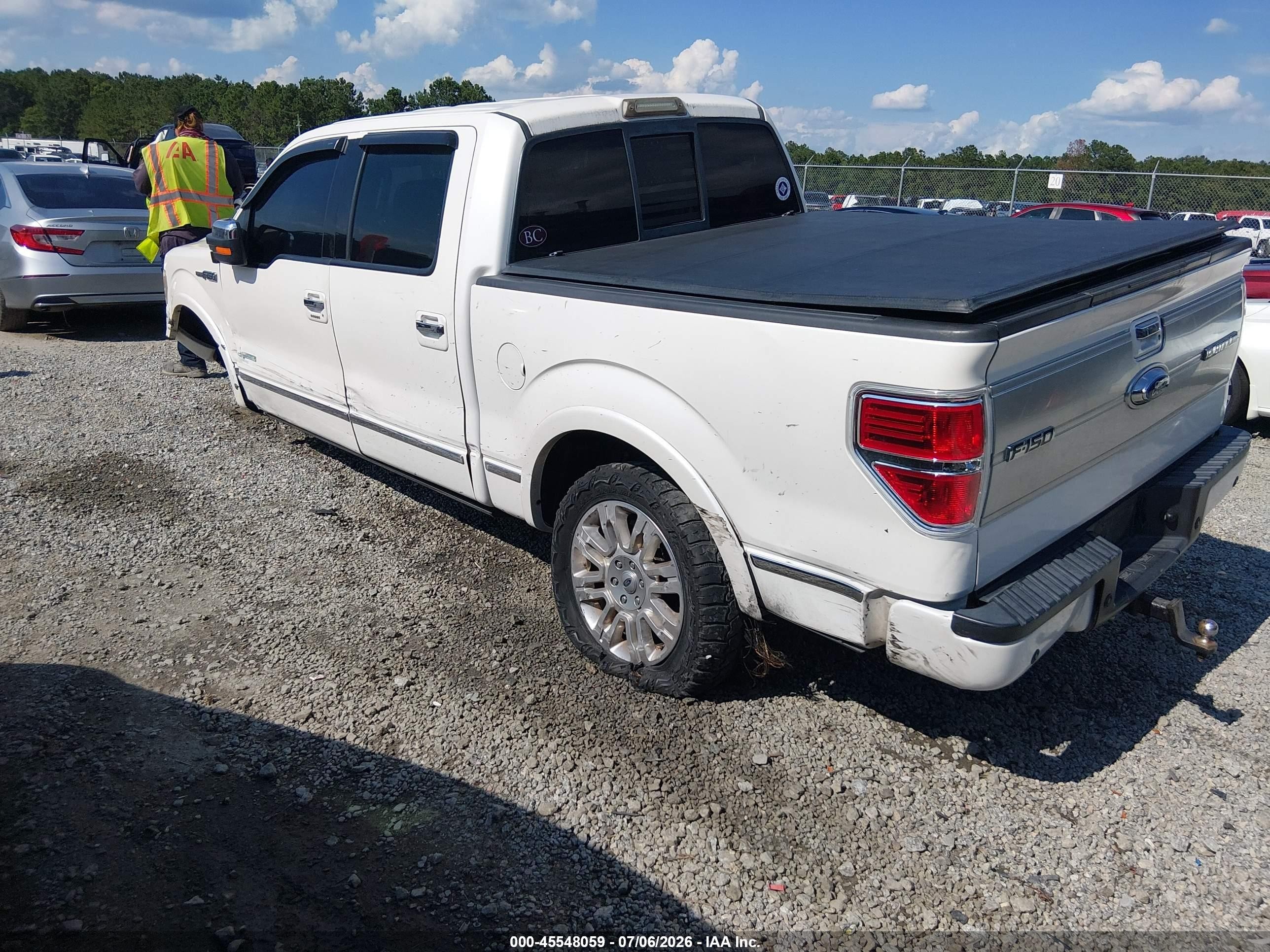 2014 Ford F-150 Platinum White vin: 1FTFW1ET4EFB06487