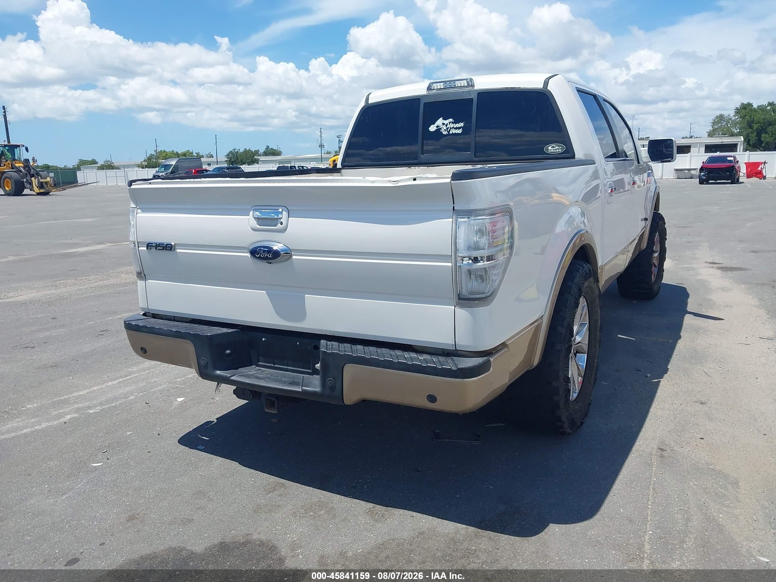 2014 Ford F-150 Lariat White vin: 1FTFW1ET4EFB07445