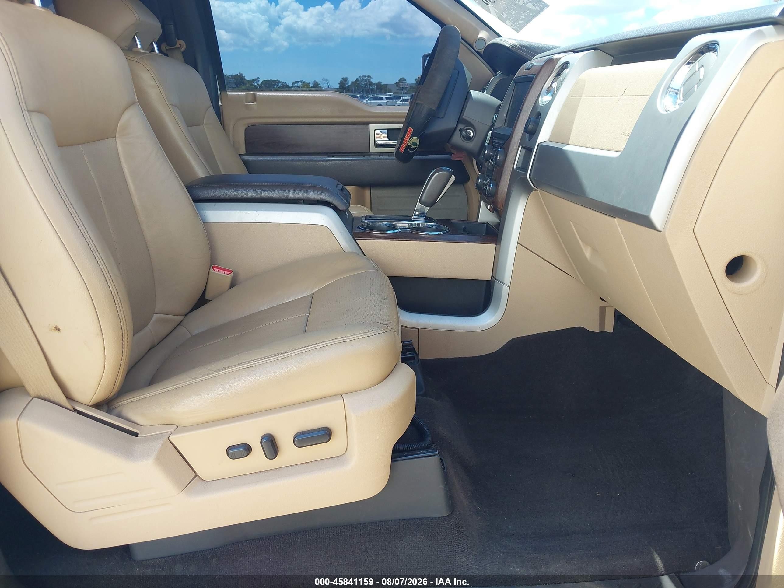 2014 Ford F-150 Lariat White vin: 1FTFW1ET4EFB07445
