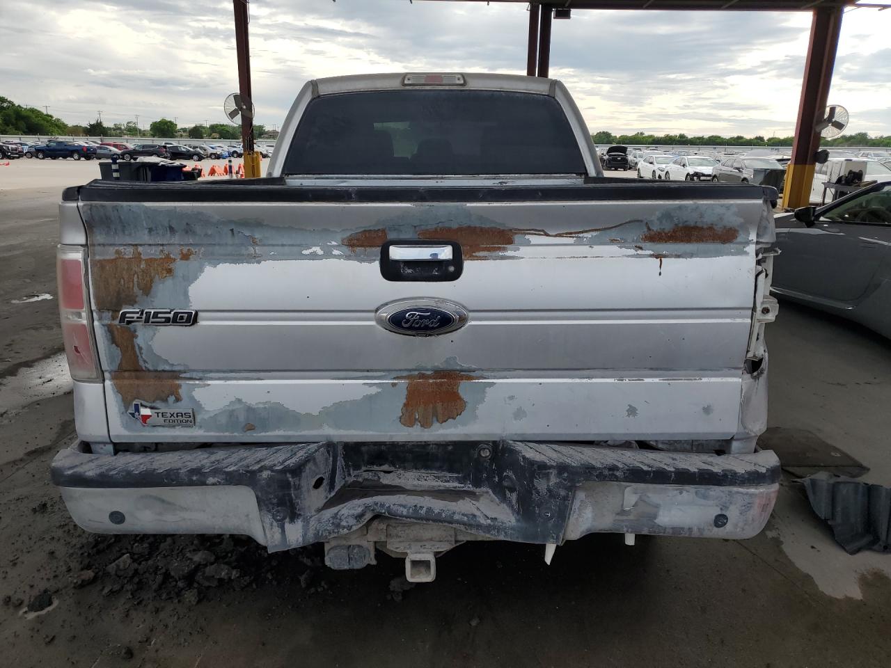 2014 Ford F150 Supercrew Silver vin: 1FTFW1ET5EKE20351 Damage: Tailgate, Previous Repair, Substandard Repair