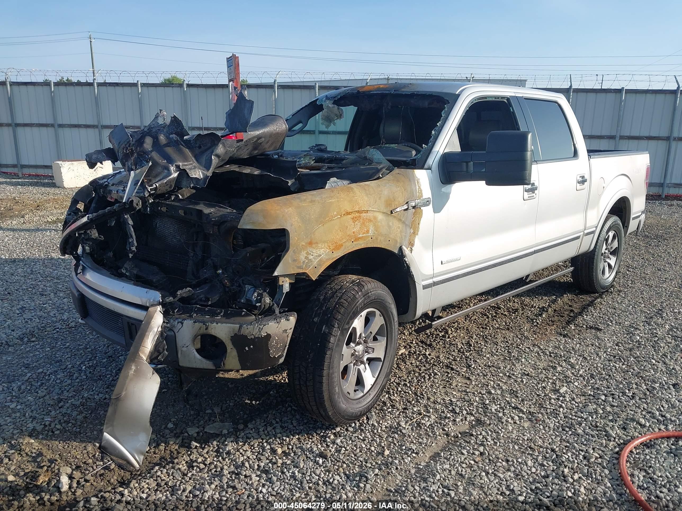 2011 Ford F-150 Platinum Silver vin: 1FTFW1ET6BFA52153