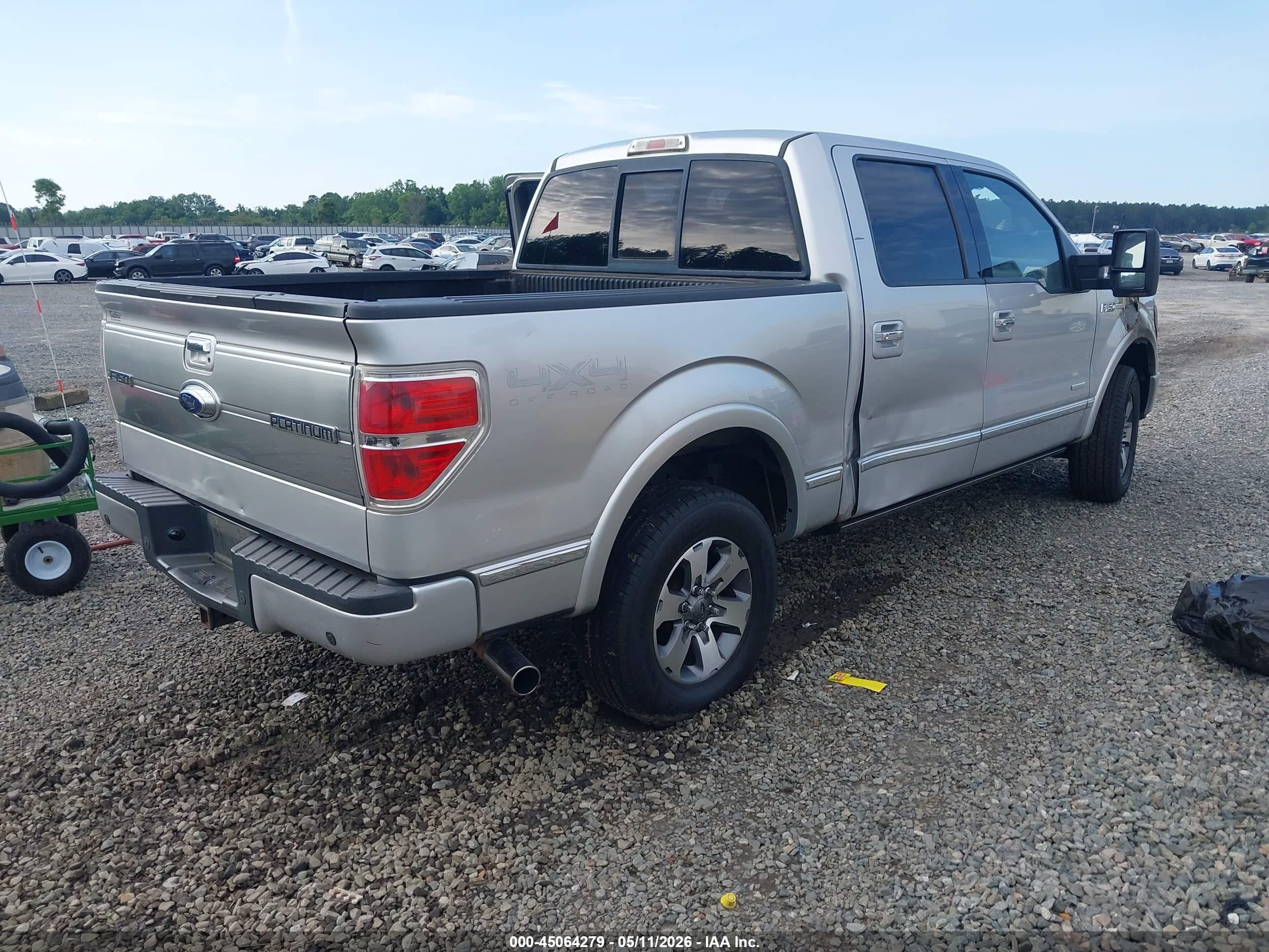 2011 Ford F-150 Platinum Silver vin: 1FTFW1ET6BFA52153
