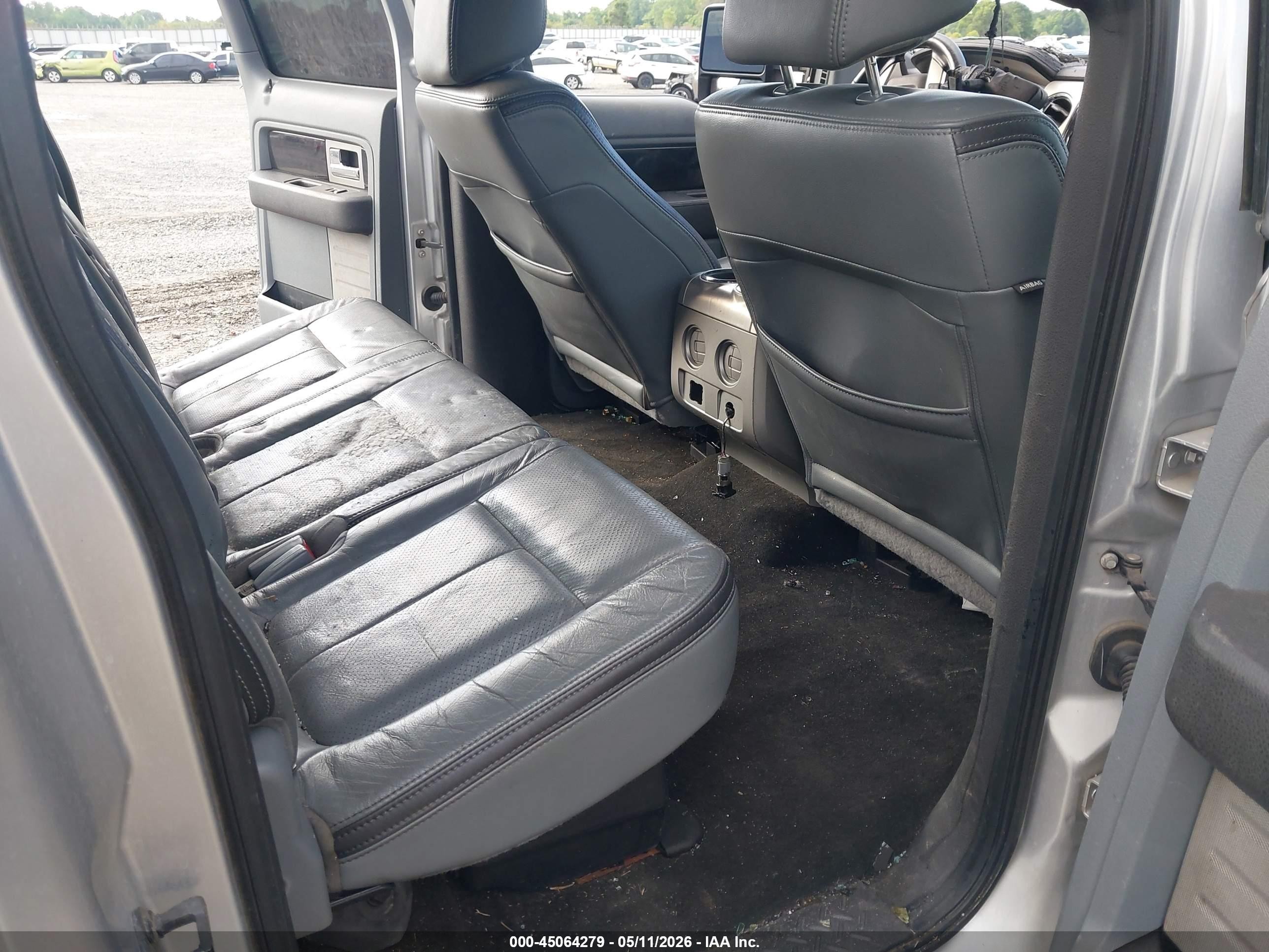2011 Ford F-150 Platinum Silver vin: 1FTFW1ET6BFA52153