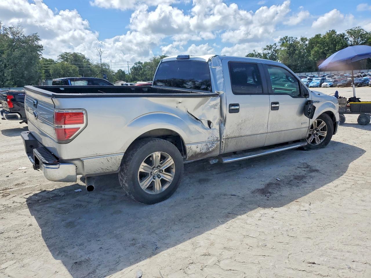 2011 Ford F150 Supercrew Silver vin: 1FTFW1ET6BFC03170