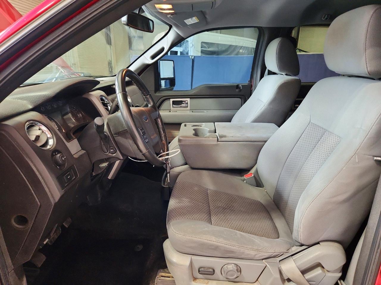 2011 Ford F150 Supercrew Burgundy vin: 1FTFW1ET6BFC69010