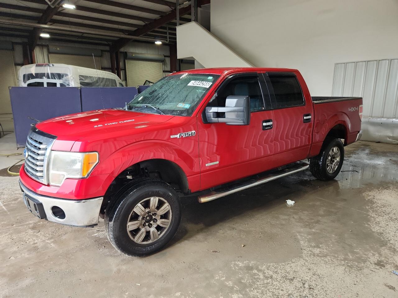 2011 Ford F150 Supercrew Burgundy vin: 1FTFW1ET6BFC69010 Damage: Left Front Fender, Dent(S) W/ Paint Dmg, 1 To 2 Inches