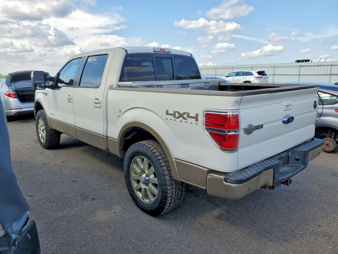 2011 Ford F150 Supercrew White vin: 1FTFW1ET6BKD43470
