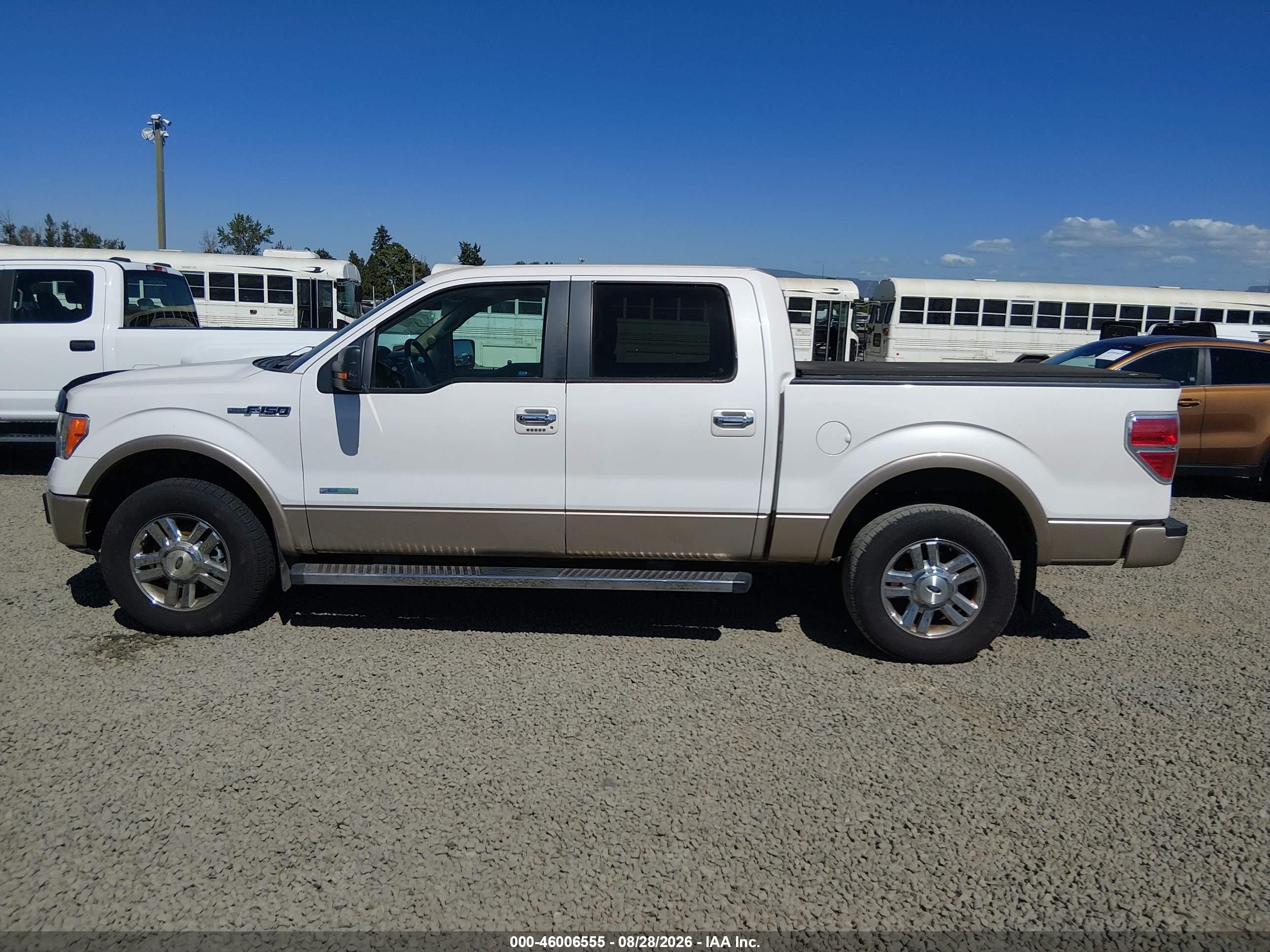 2012 Ford F-150 Lariat White vin: 1FTFW1ET6CFA43647