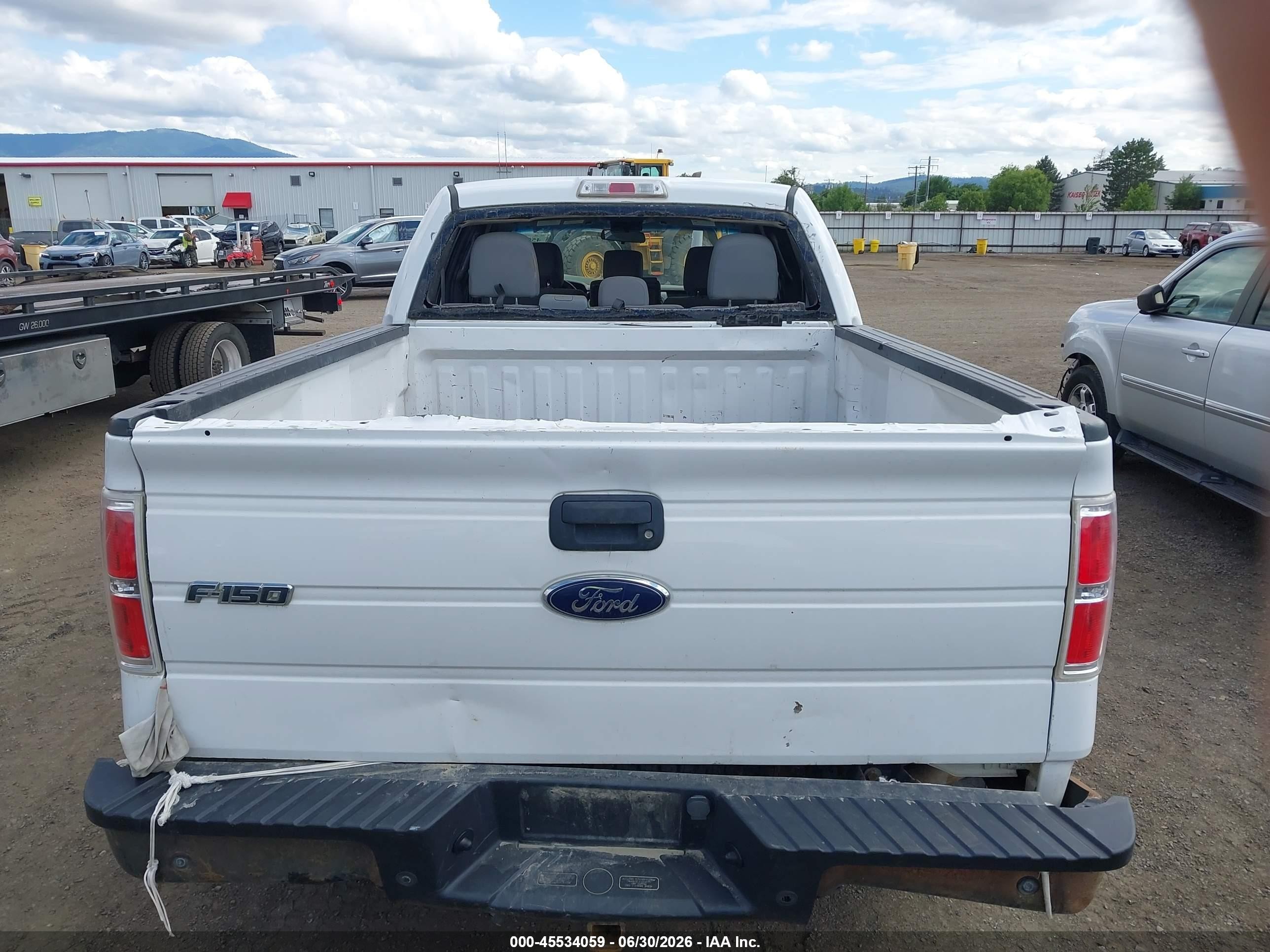 2013 Ford F-150   White vin: 1FTFW1ET6DFA62636