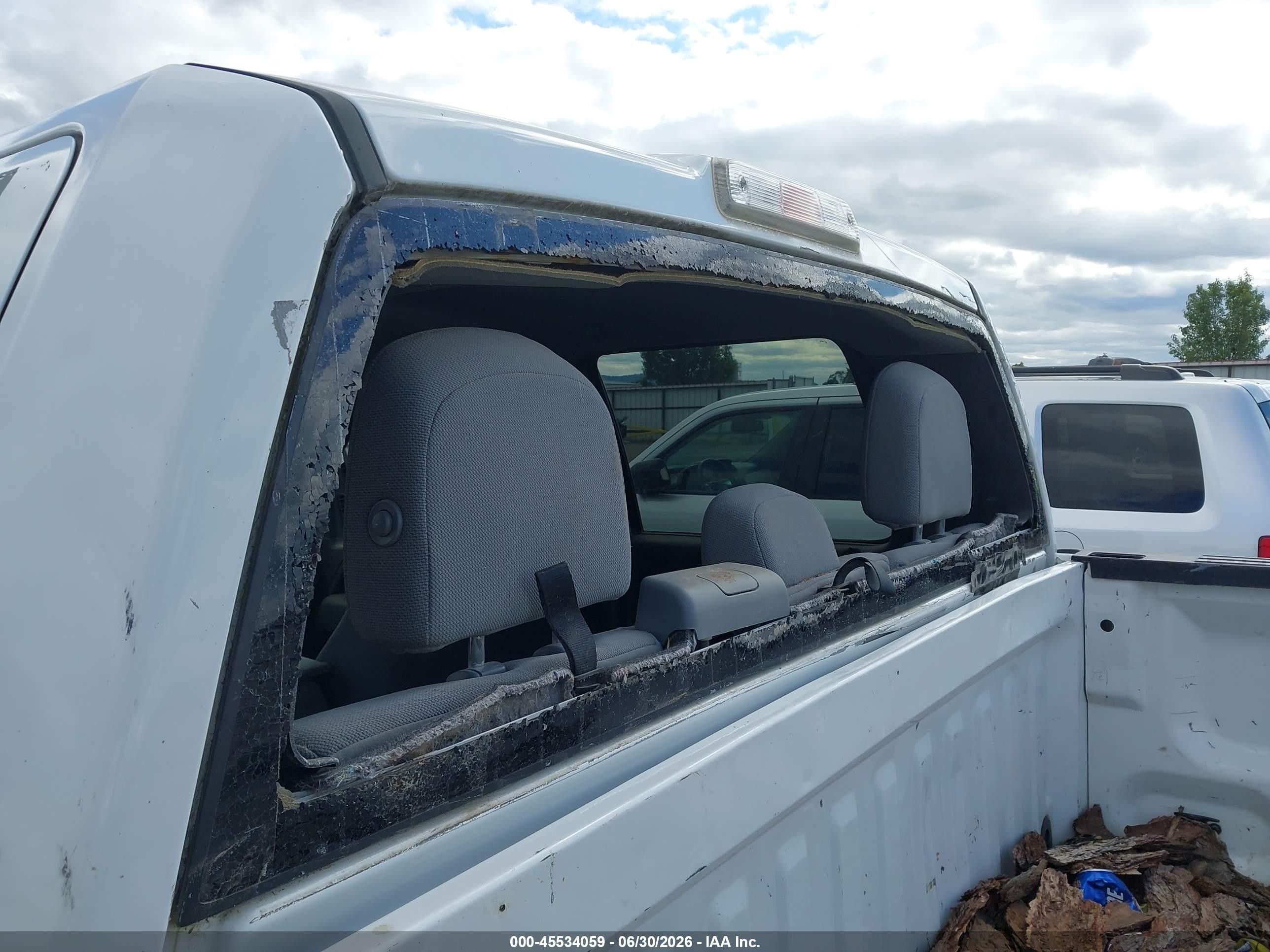 2013 Ford F-150   White vin: 1FTFW1ET6DFA62636