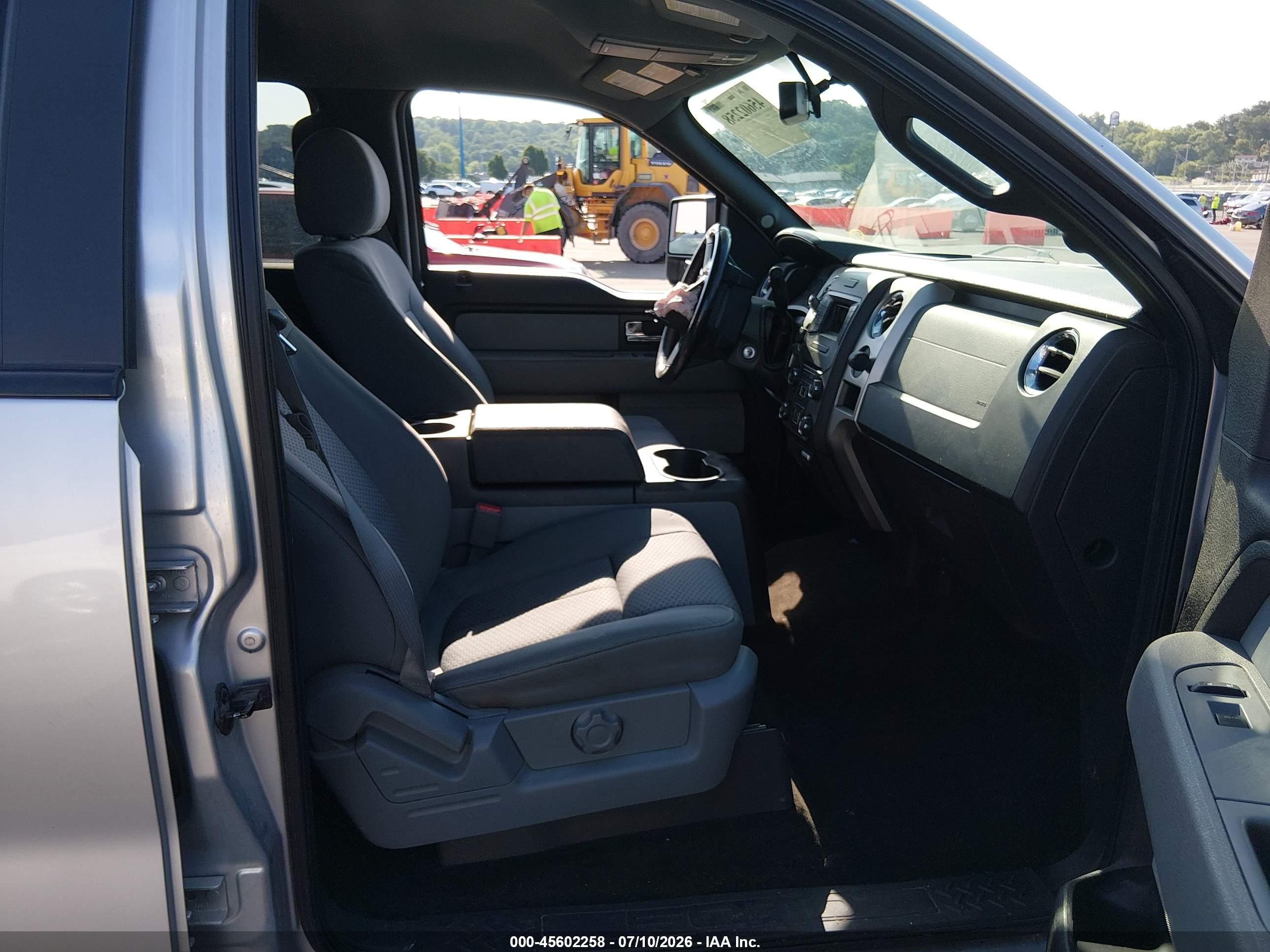 2014 Ford F-150 Xlt Silver vin: 1FTFW1ET6EFA10036