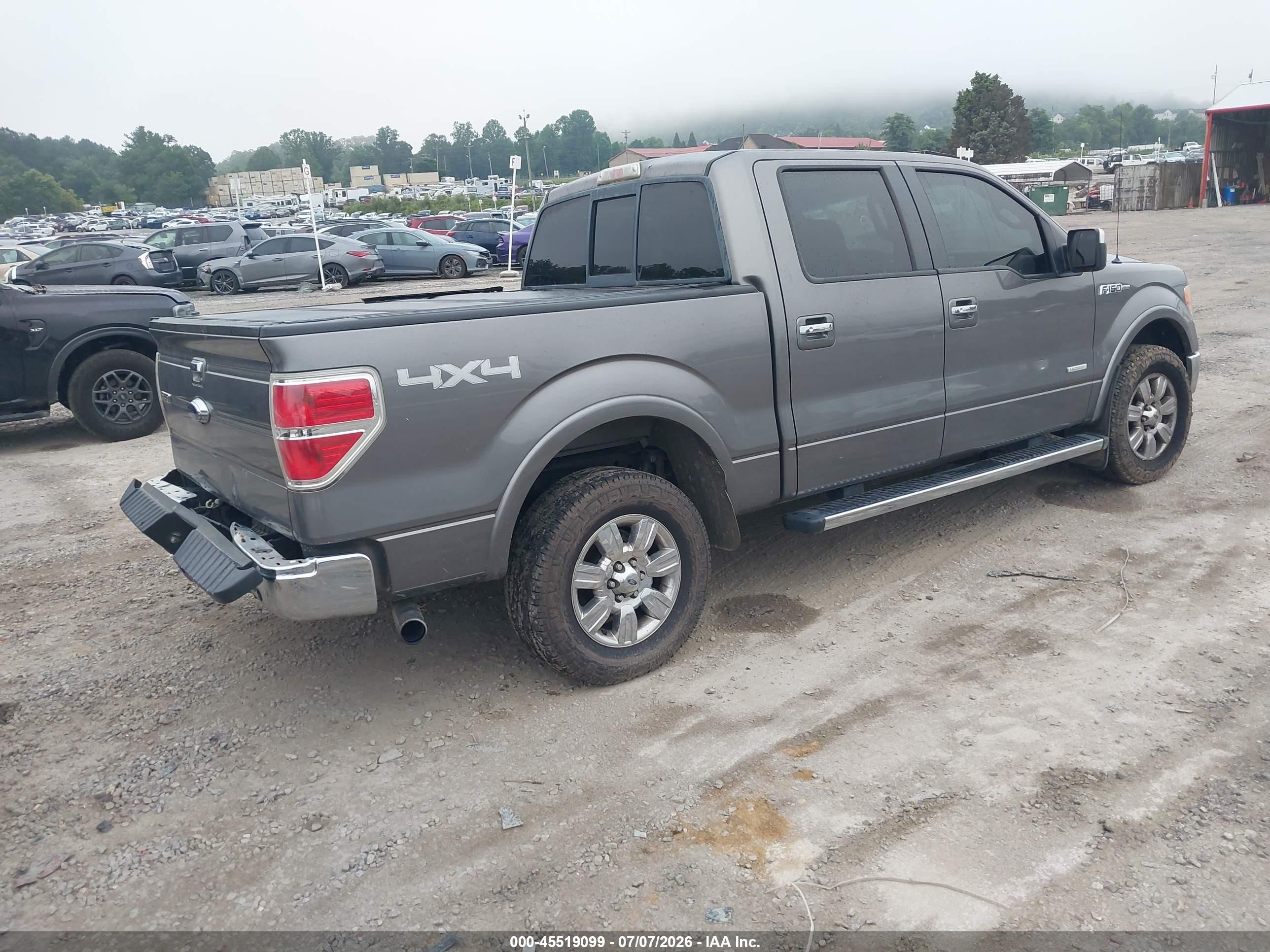2011 Ford F-150 Lariat Silver vin: 1FTFW1ET7BFC32659