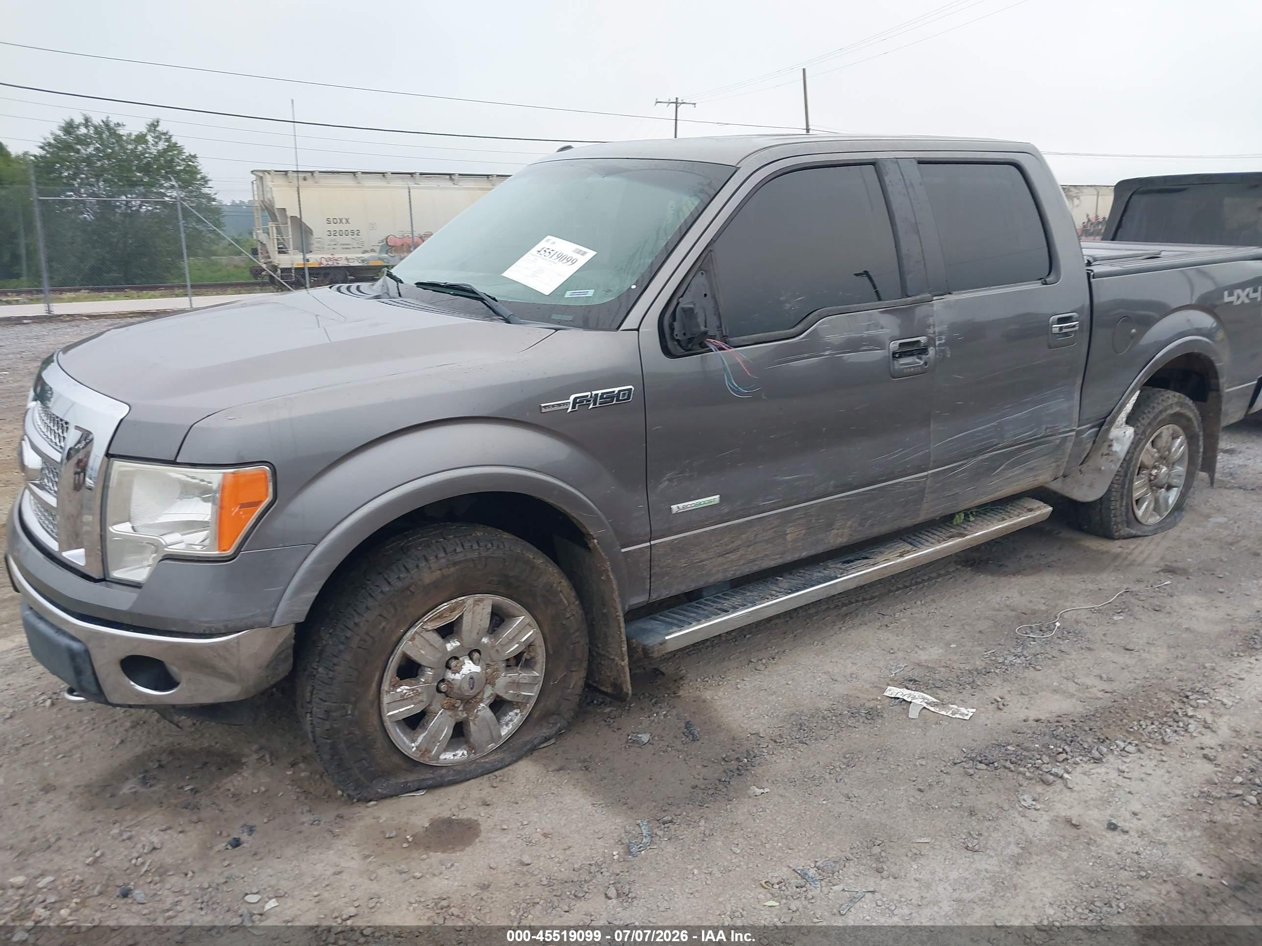 2011 Ford F-150 Lariat Silver vin: 1FTFW1ET7BFC32659
