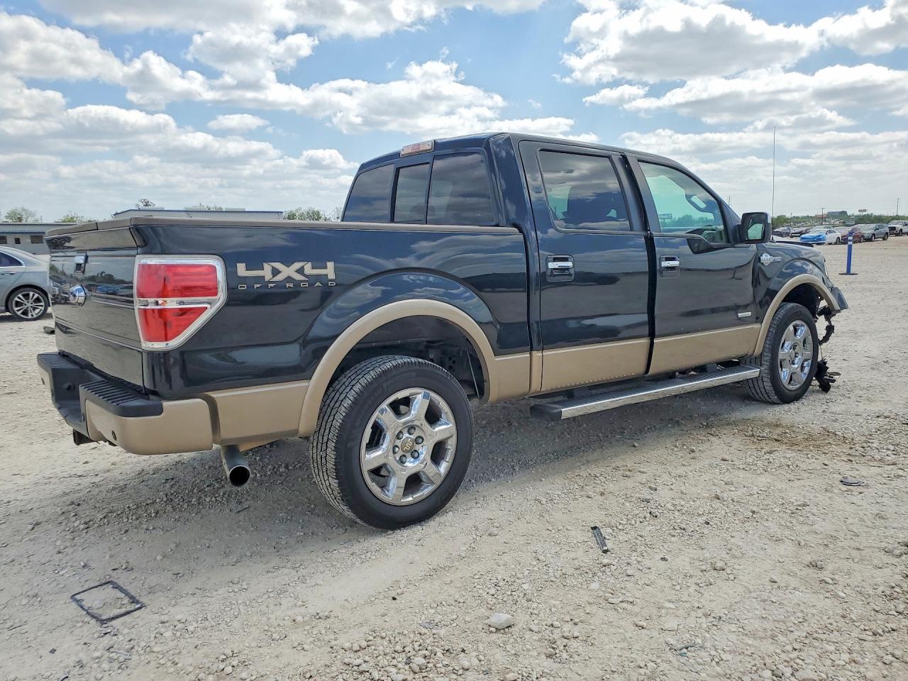 2013 Ford F150 Supercrew Two Tone vin: 1FTFW1ET7DKD05927