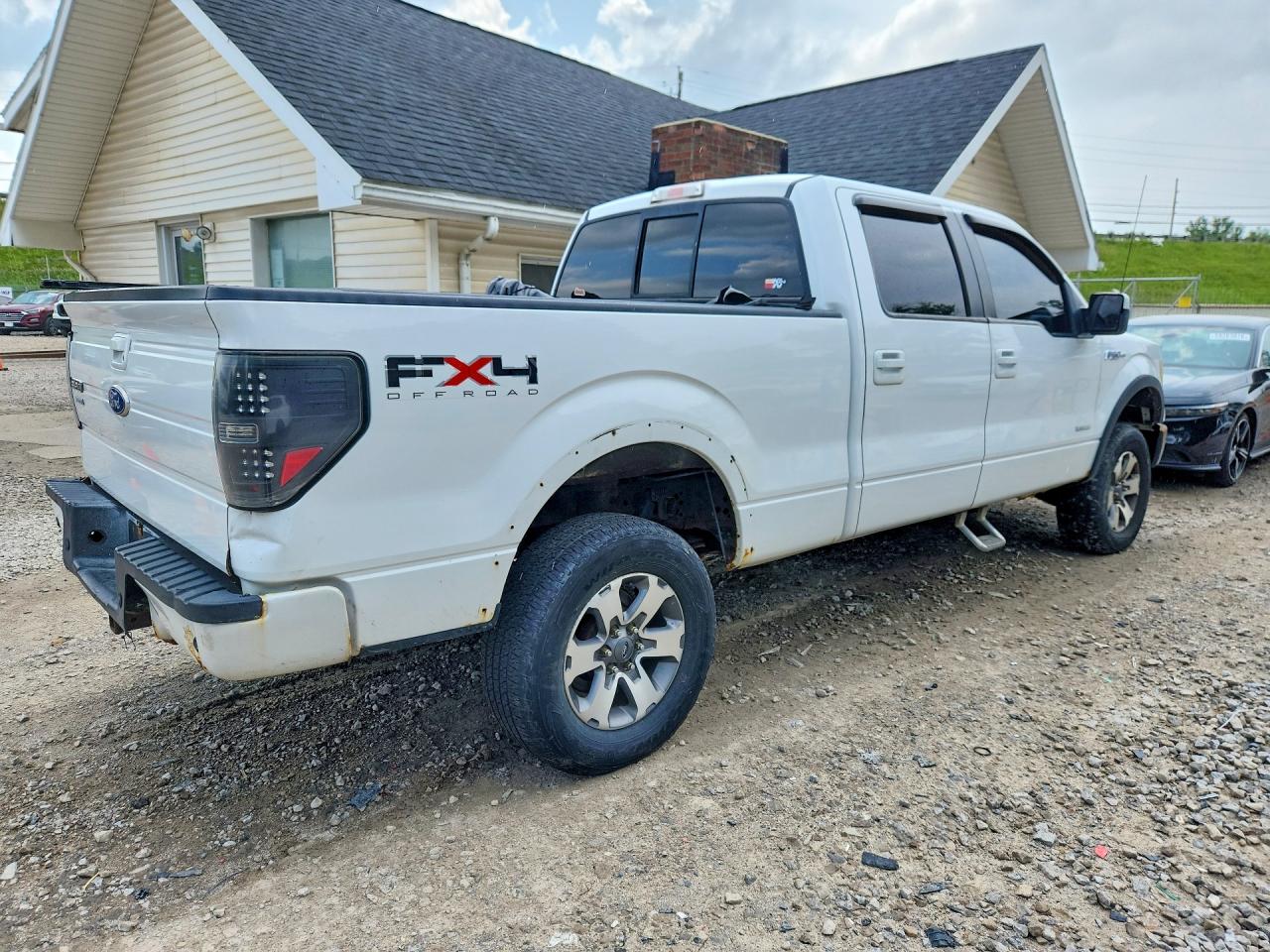 2011 Ford F150 Supercrew Белый vin: 1FTFW1ET8BFB74271