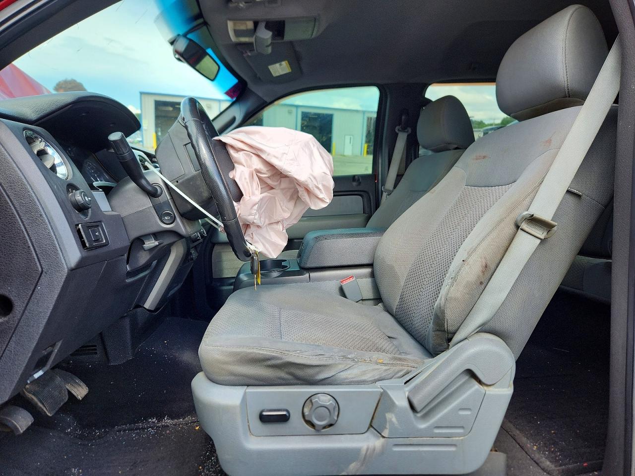 2011 Ford F150 Supercrew Red vin: 1FTFW1ET8BFC84964