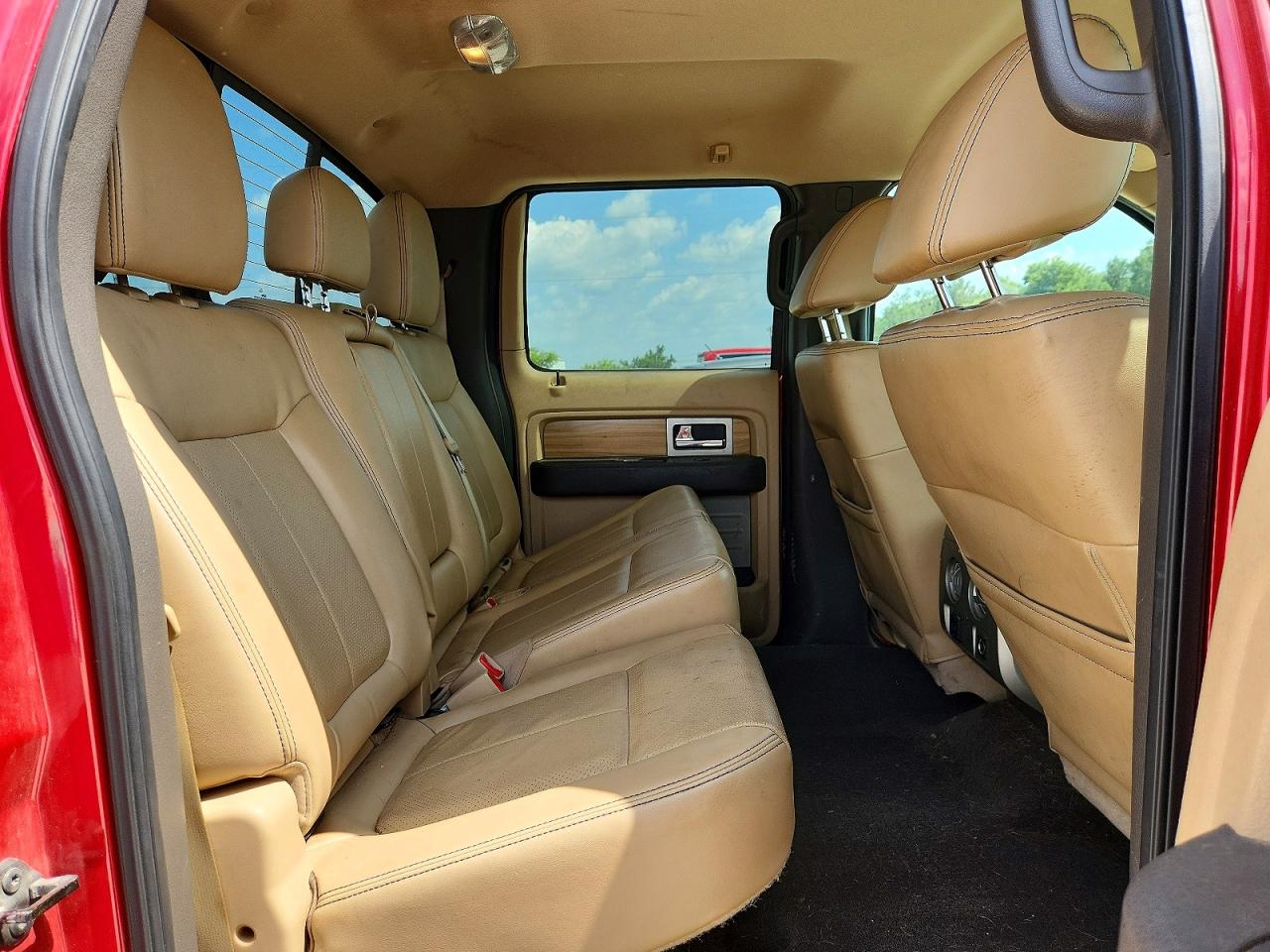 2011 Ford F150 Supercrew Red vin: 1FTFW1ET8BFC92577