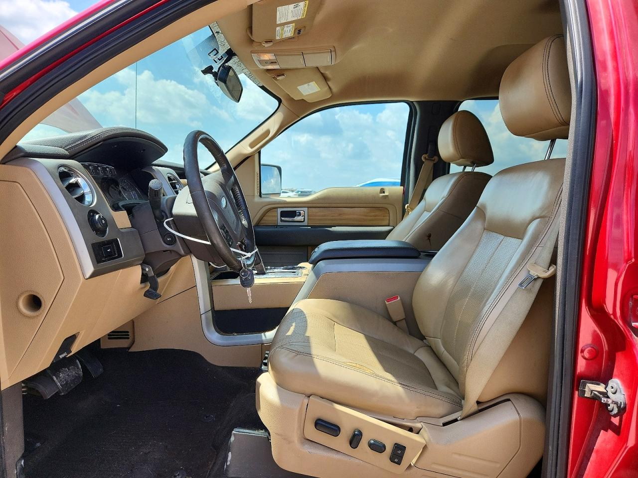 2011 Ford F150 Supercrew Red vin: 1FTFW1ET8BFC92577