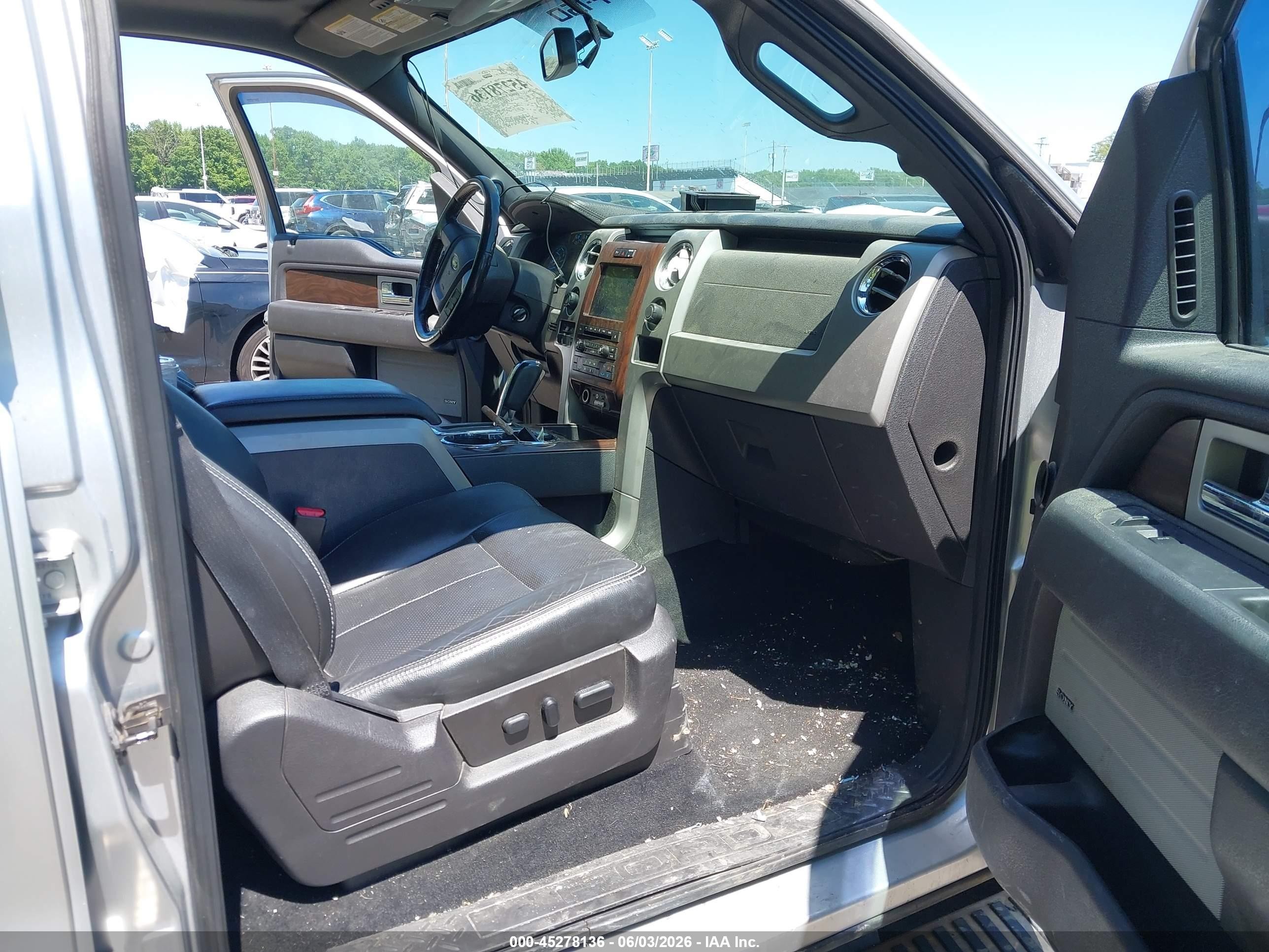 2012 Ford F-150 Lariat Белый vin: 1FTFW1ET8CFA01027